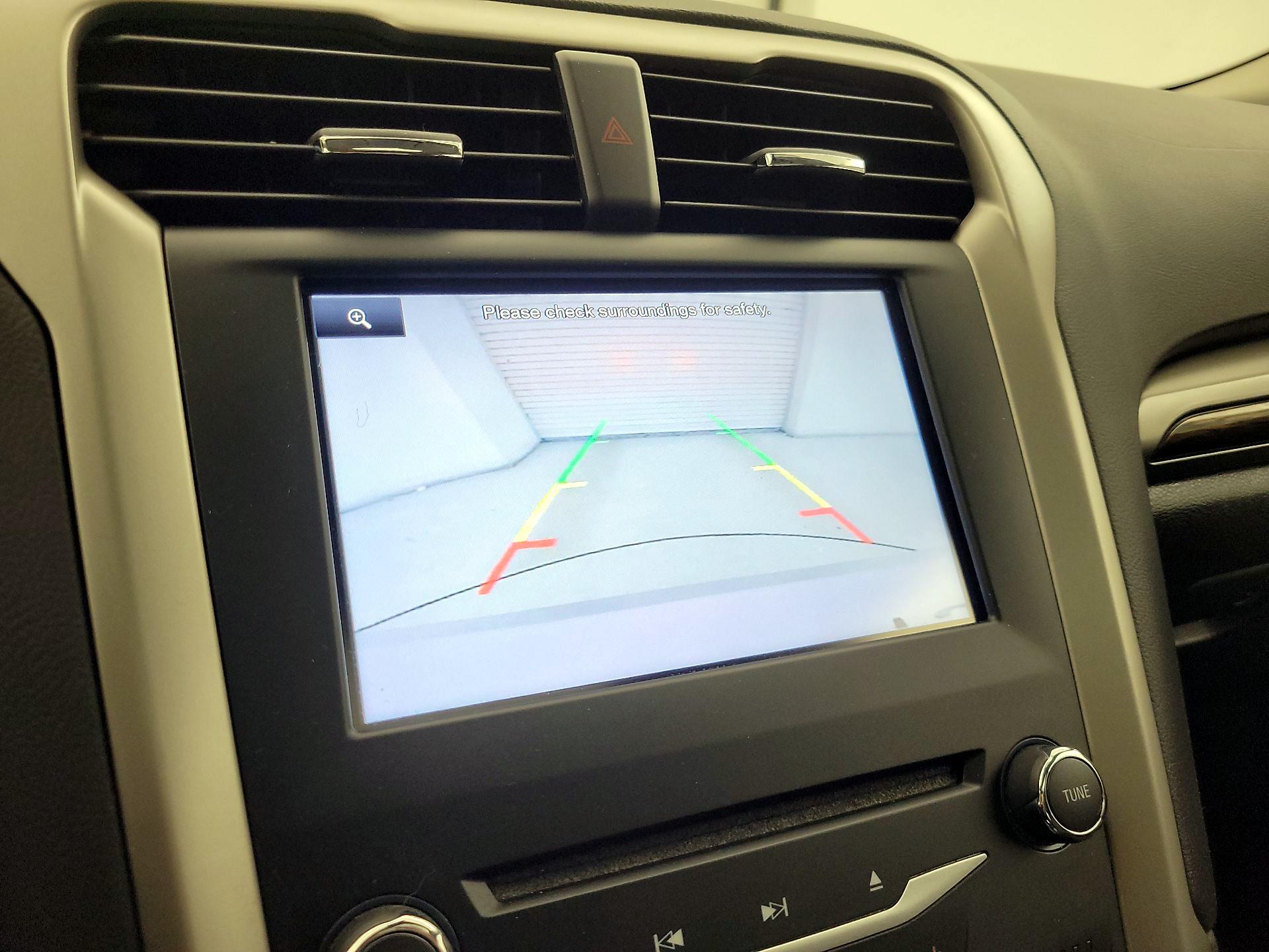 Thumbnail: 2014 Ford Fusion - 14