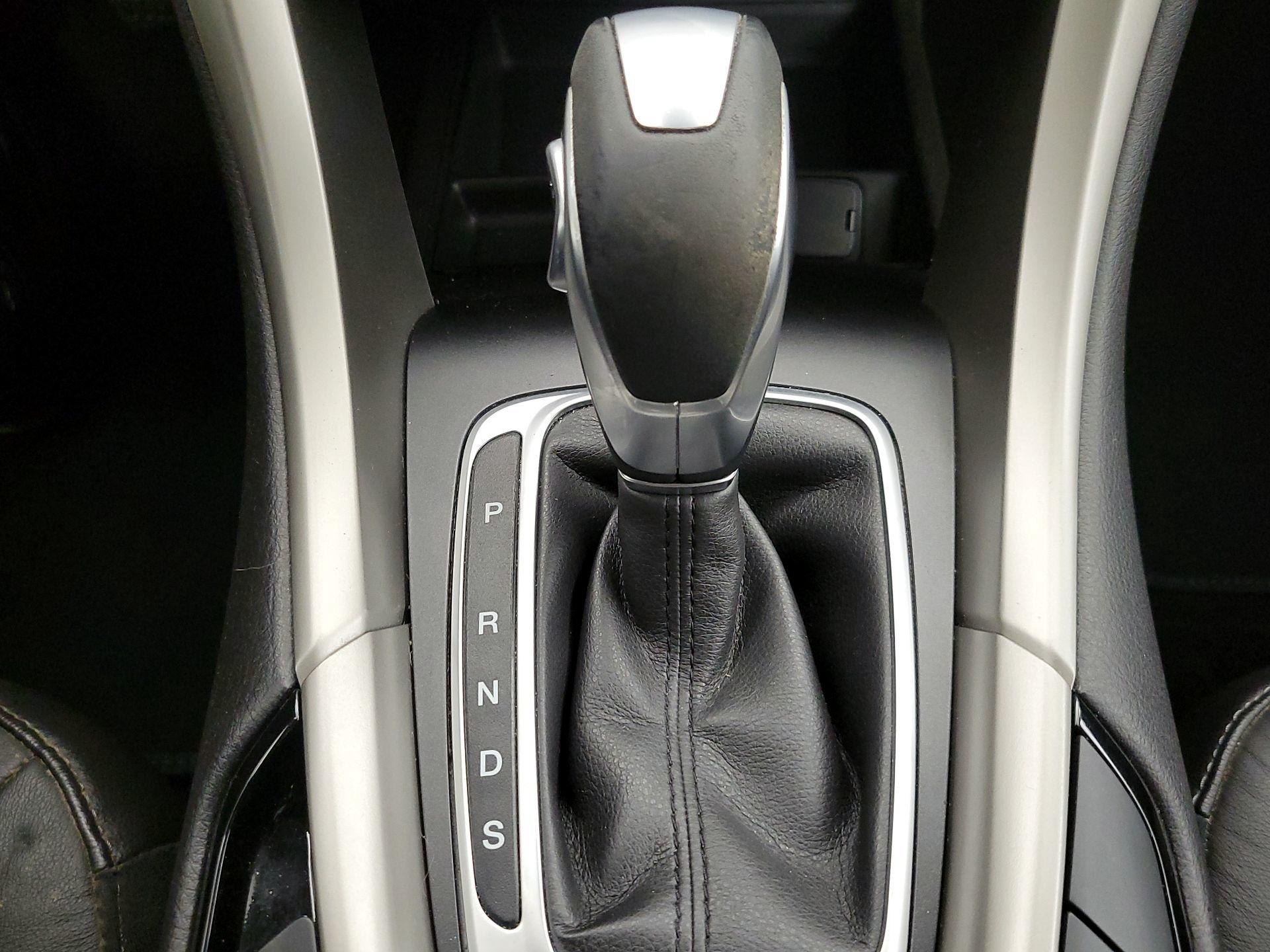 Thumbnail: 2014 Ford Fusion - 17