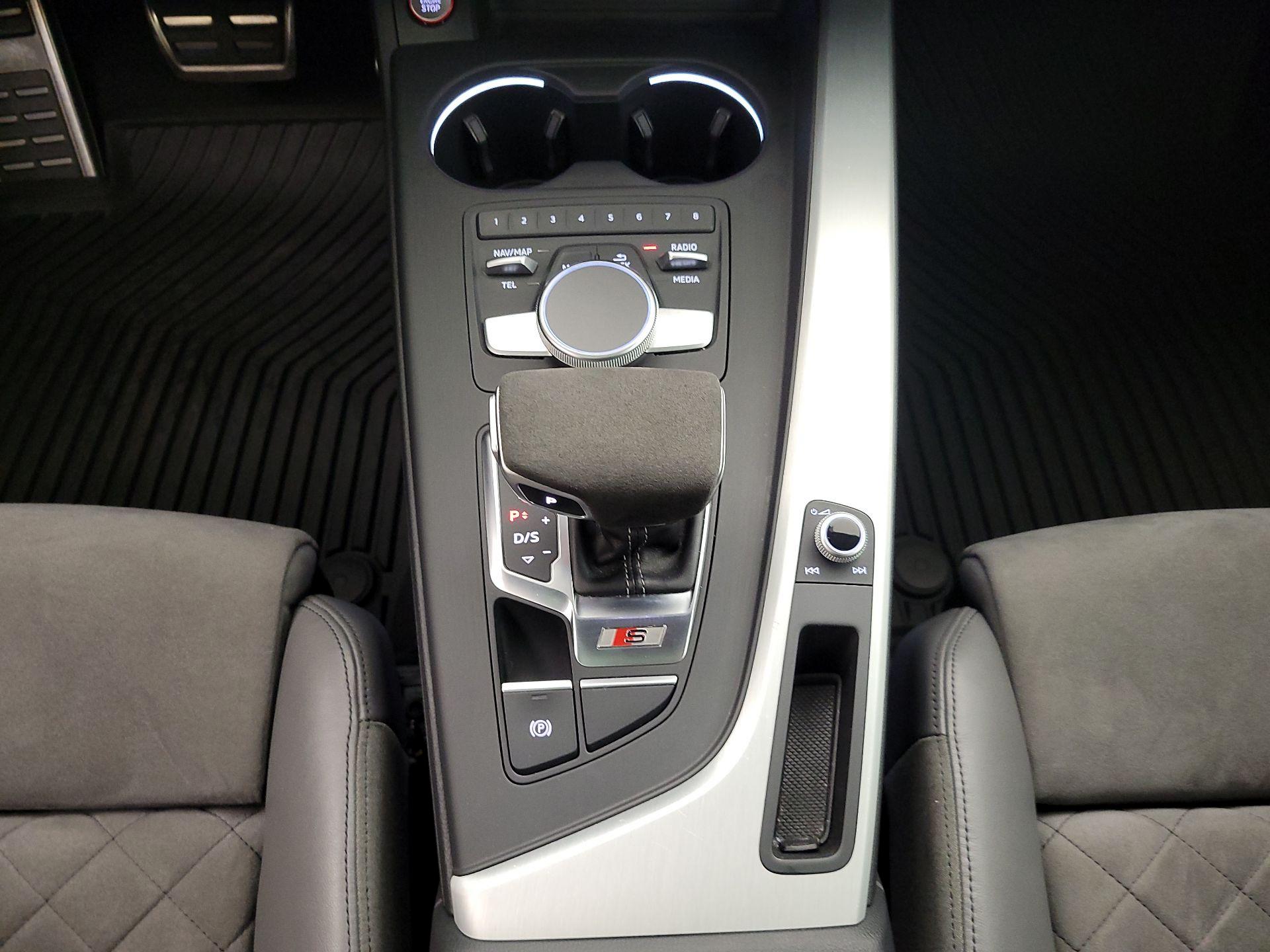 Thumbnail: 2018 Audi S4 - 18