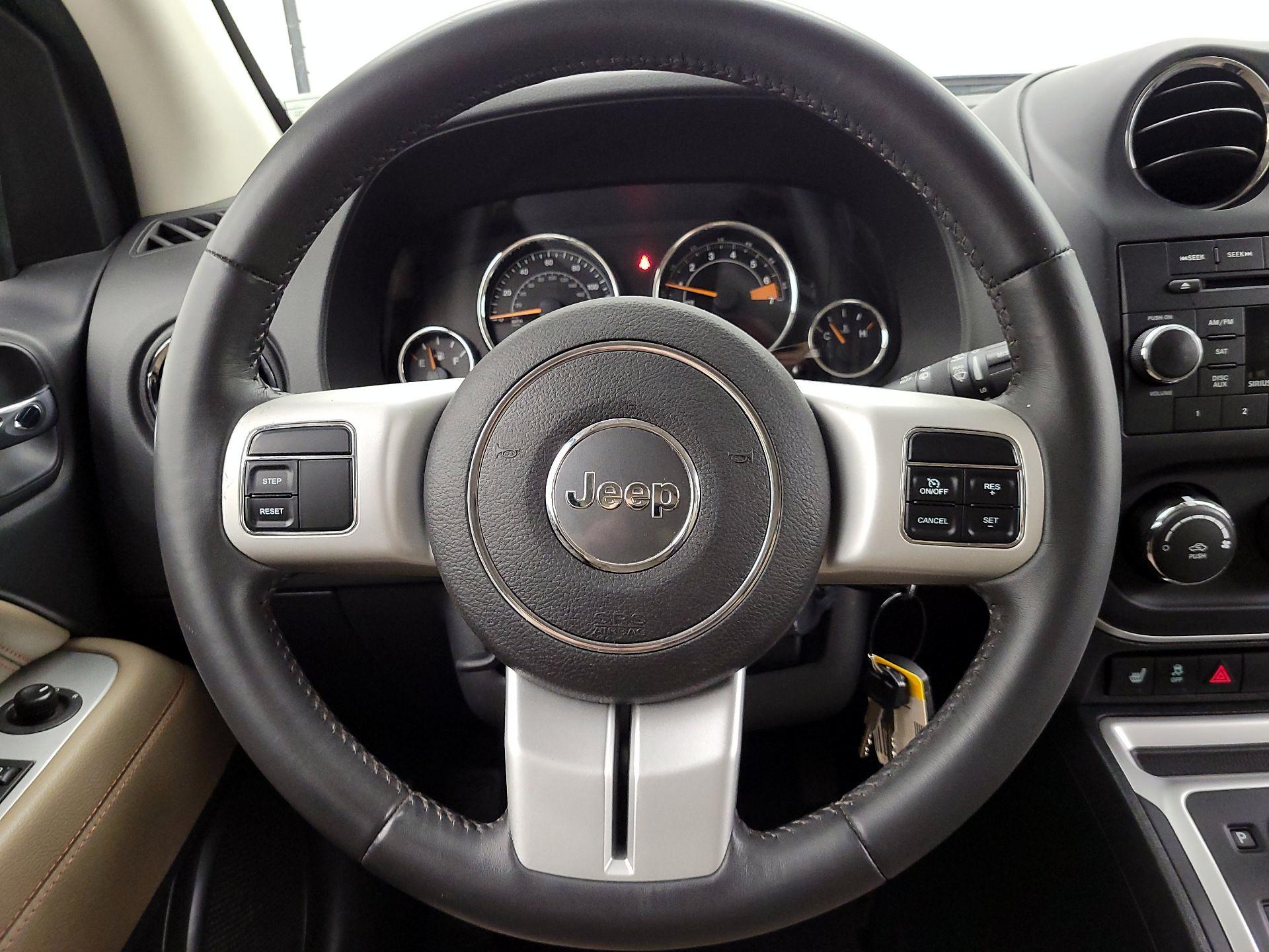 Thumbnail: 2016 Jeep Compass - 10