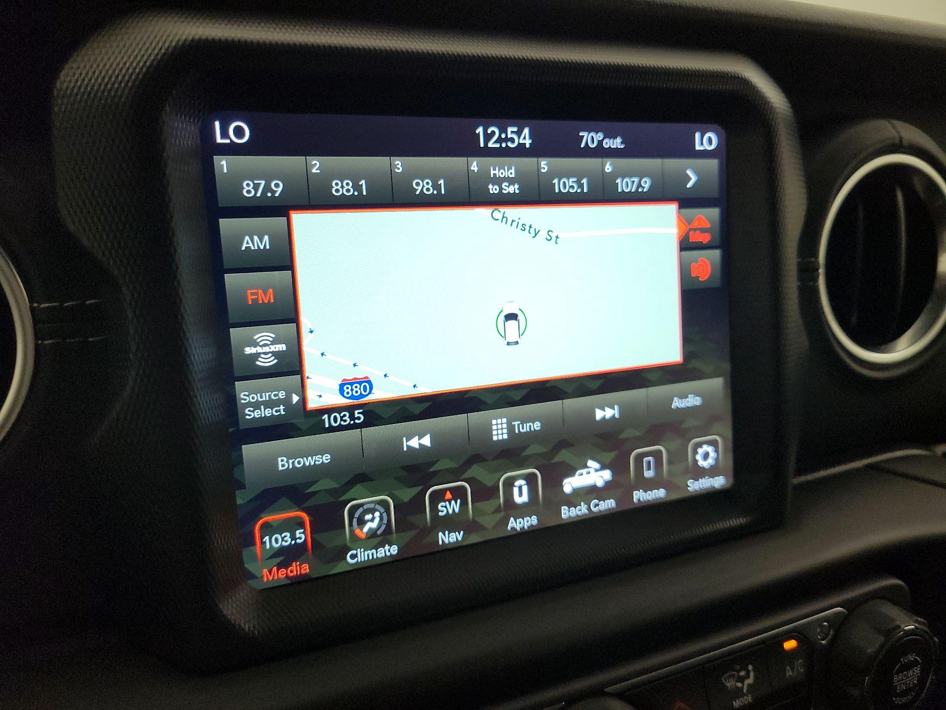 Thumbnail: 2021 Jeep Gladiator - 16