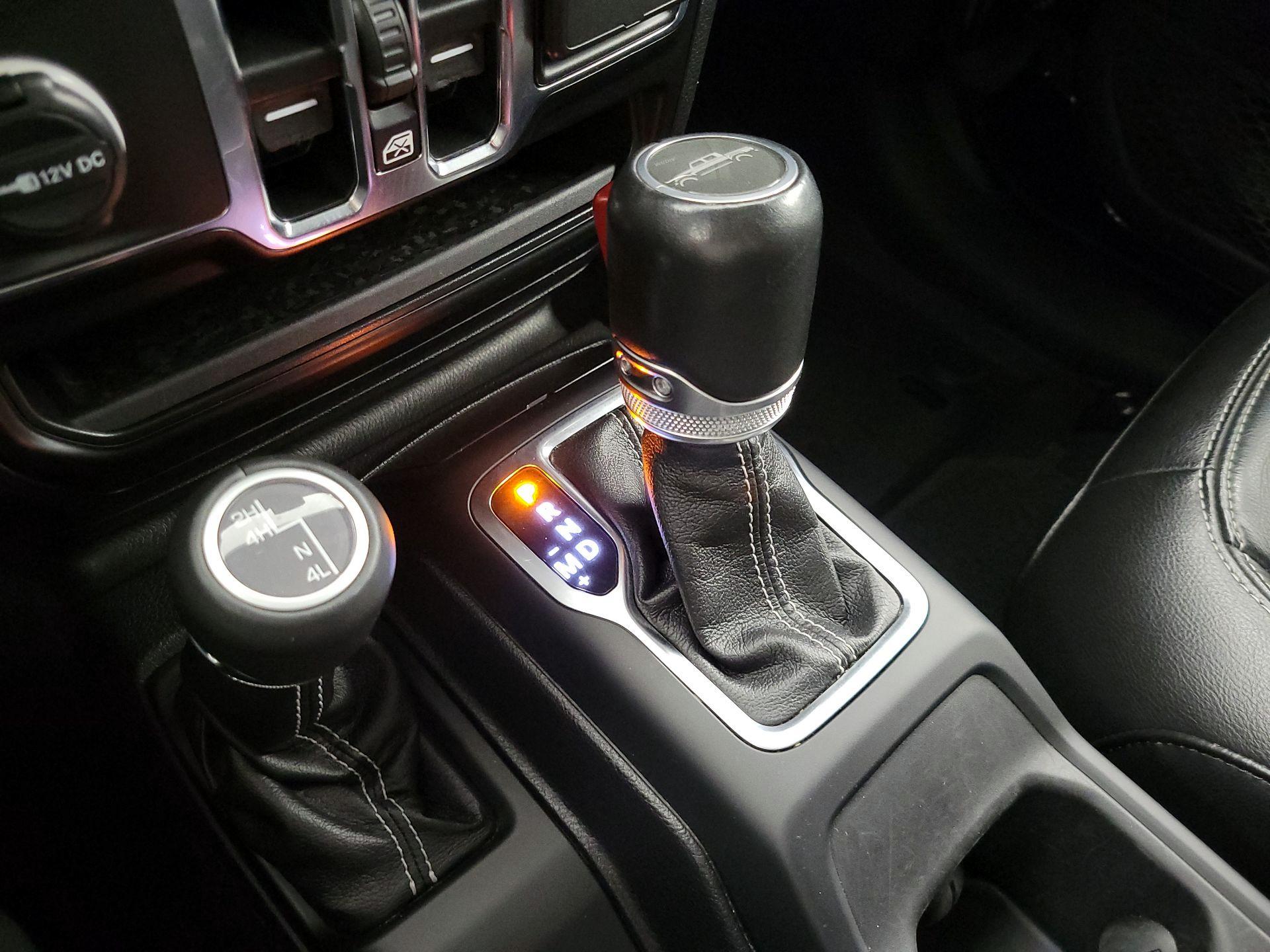 Thumbnail: 2021 Jeep Gladiator - 18