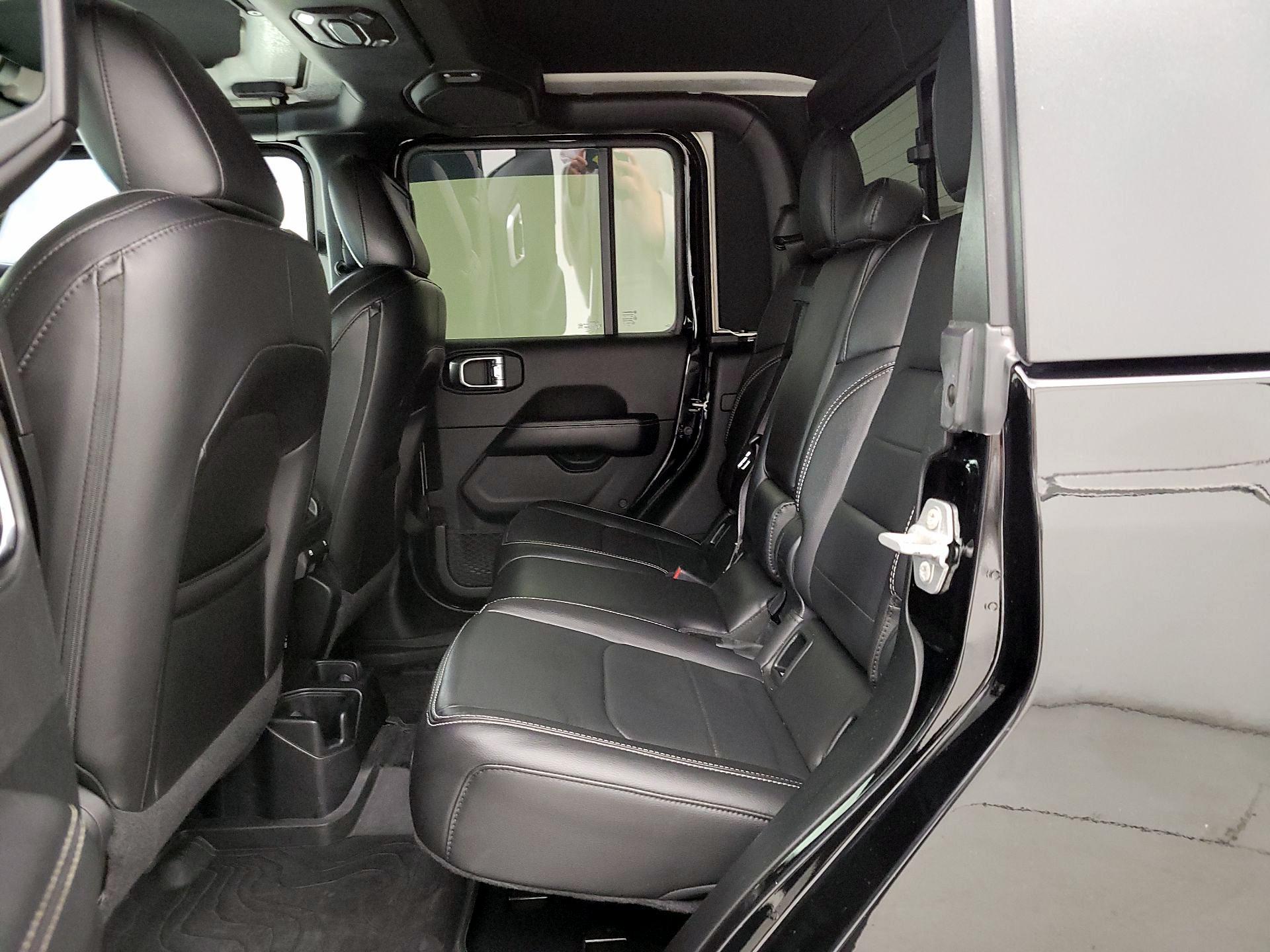 Thumbnail: 2021 Jeep Gladiator - 20