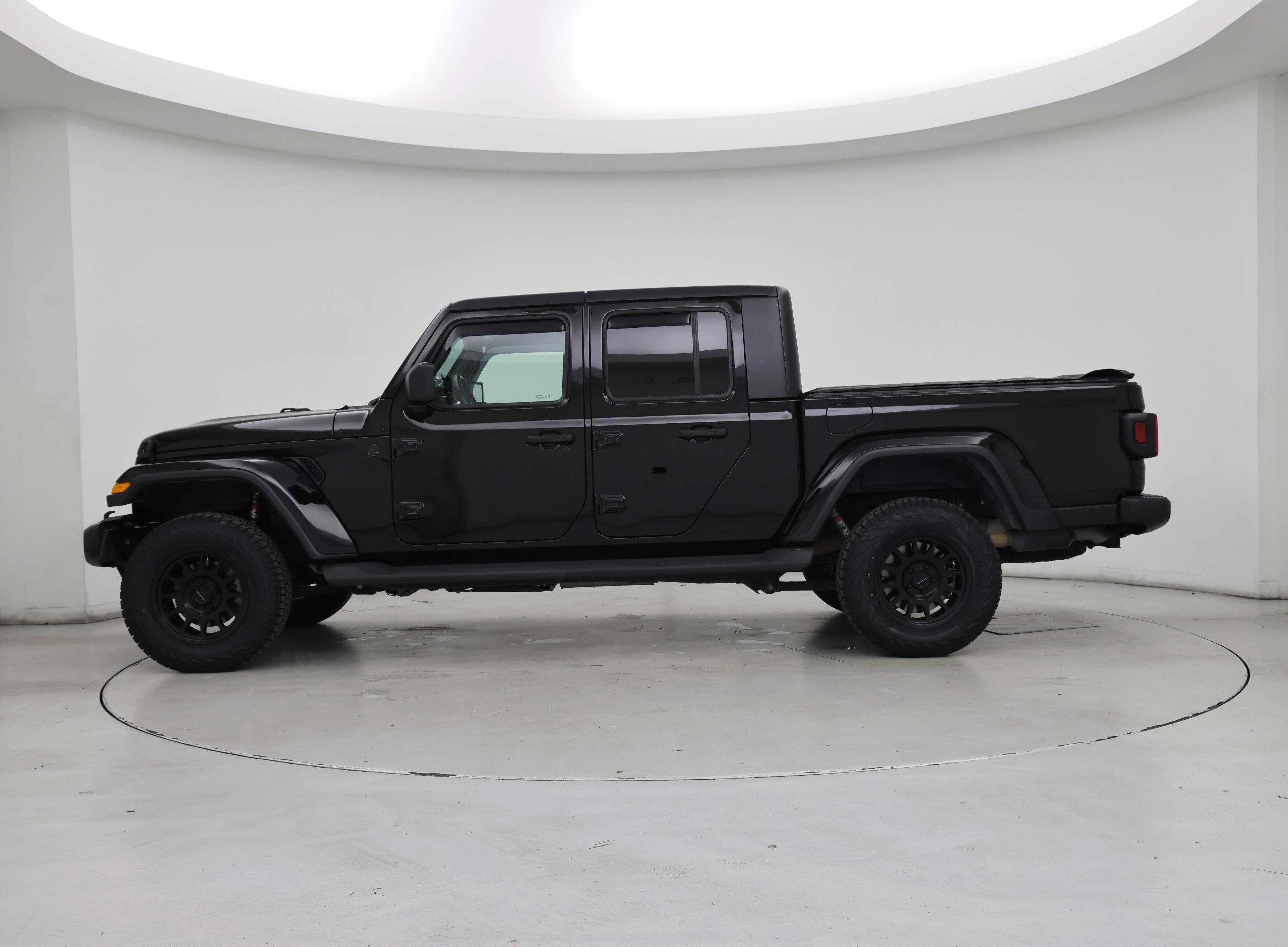 Thumbnail: 2021 Jeep Gladiator - 3