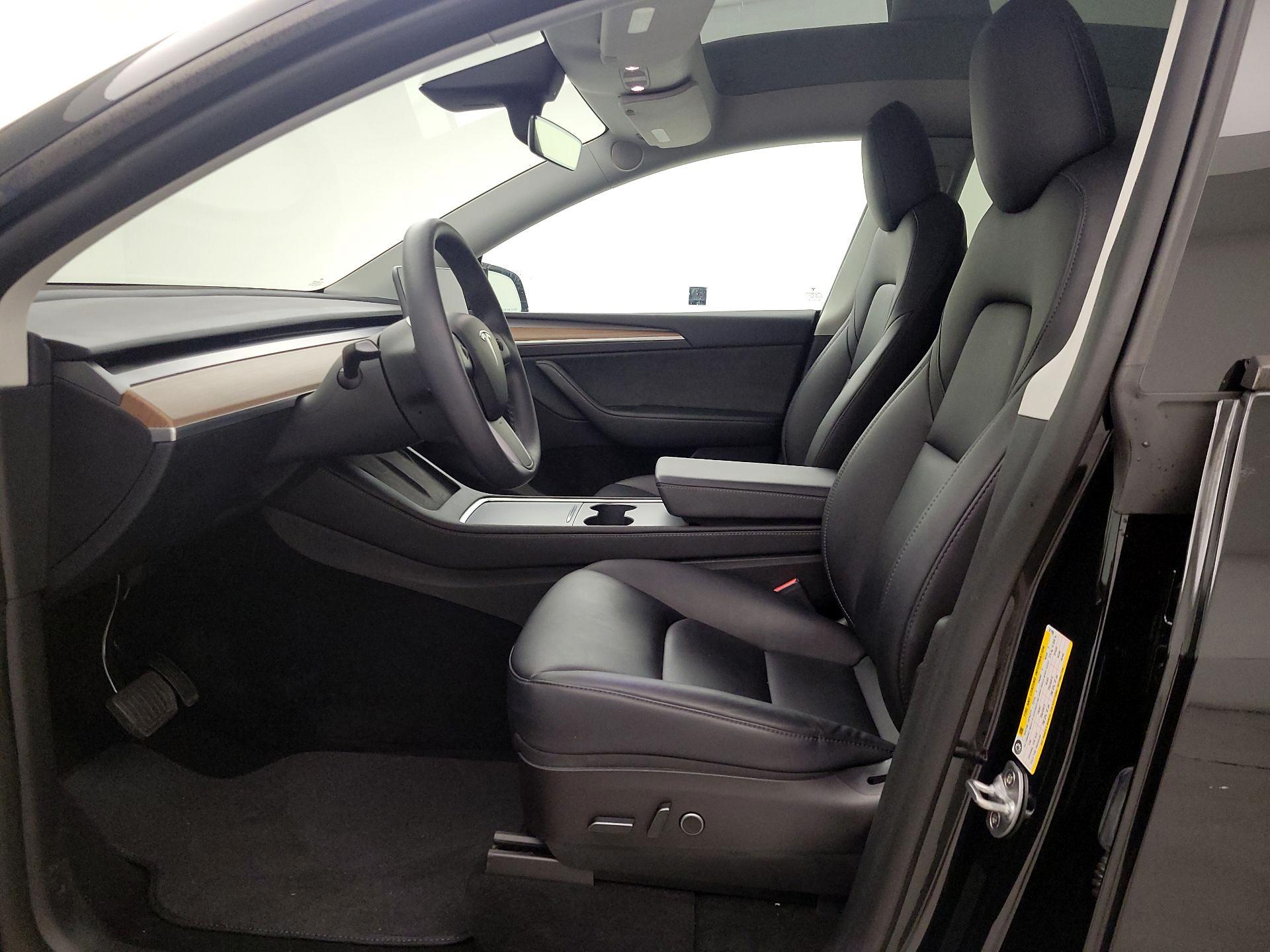 Thumbnail: 2022 Tesla Model Y - 11