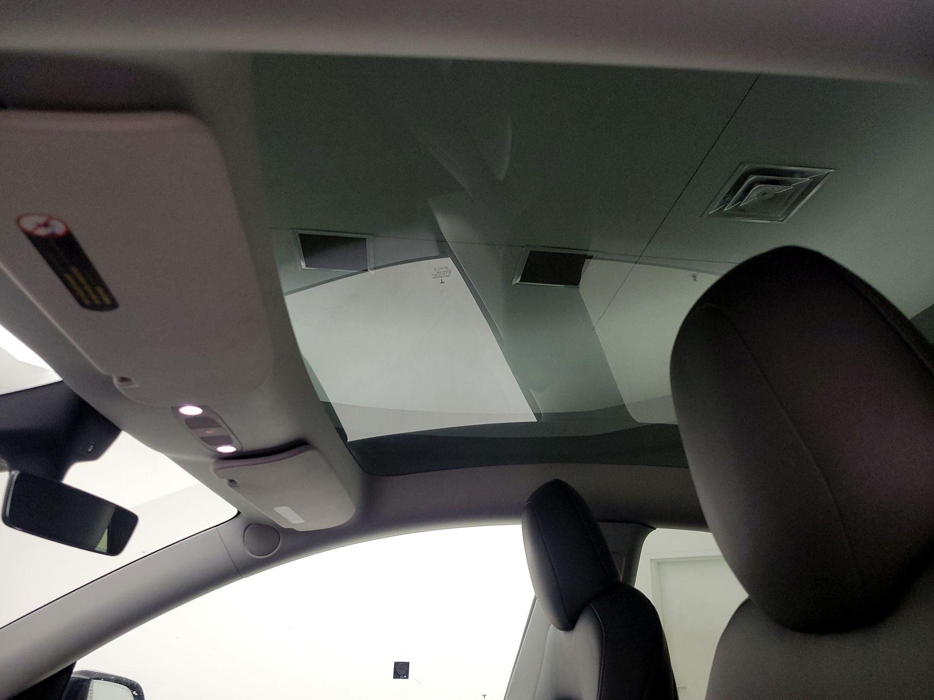 Thumbnail: 2022 Tesla Model Y - 19