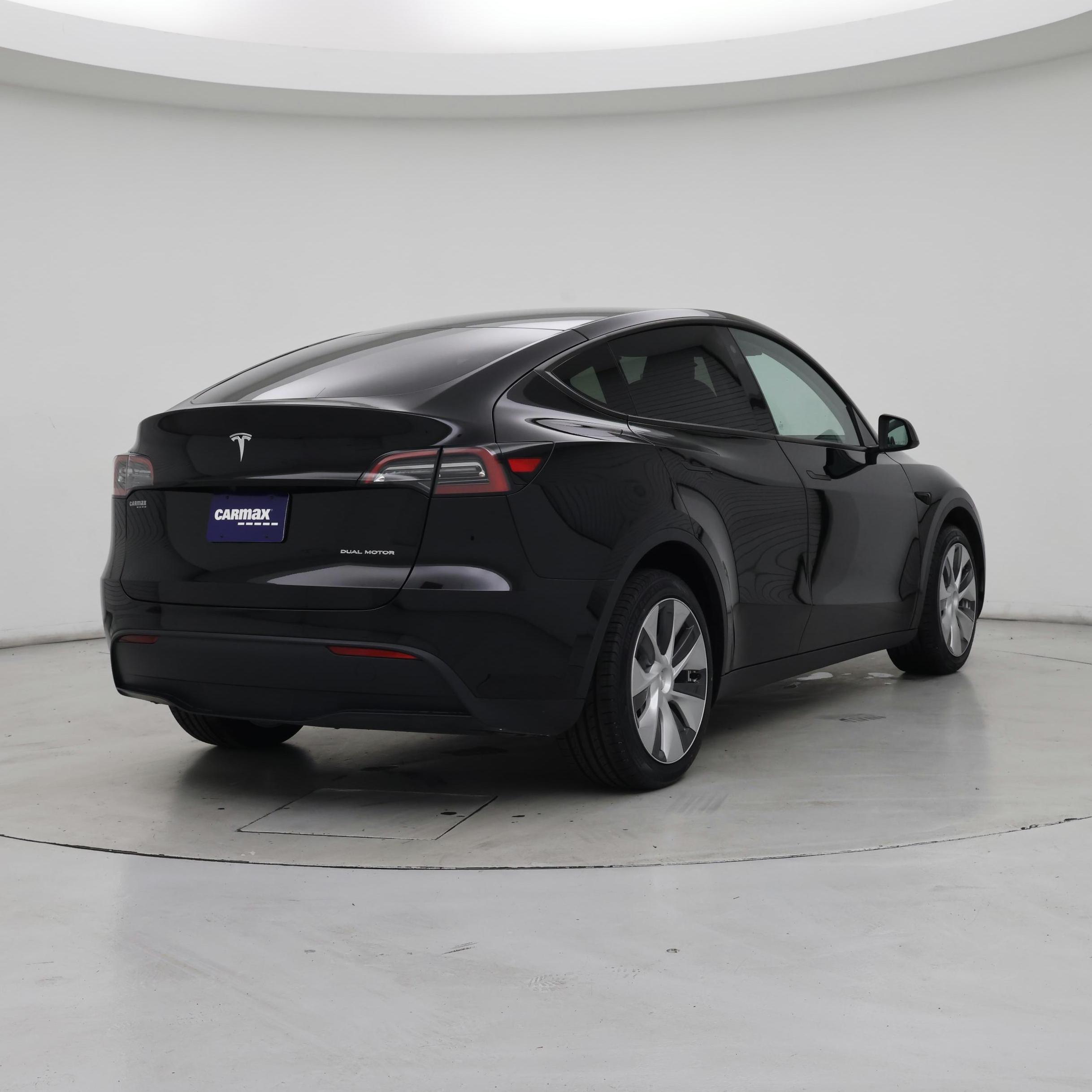 Thumbnail: 2022 Tesla Model Y - 8