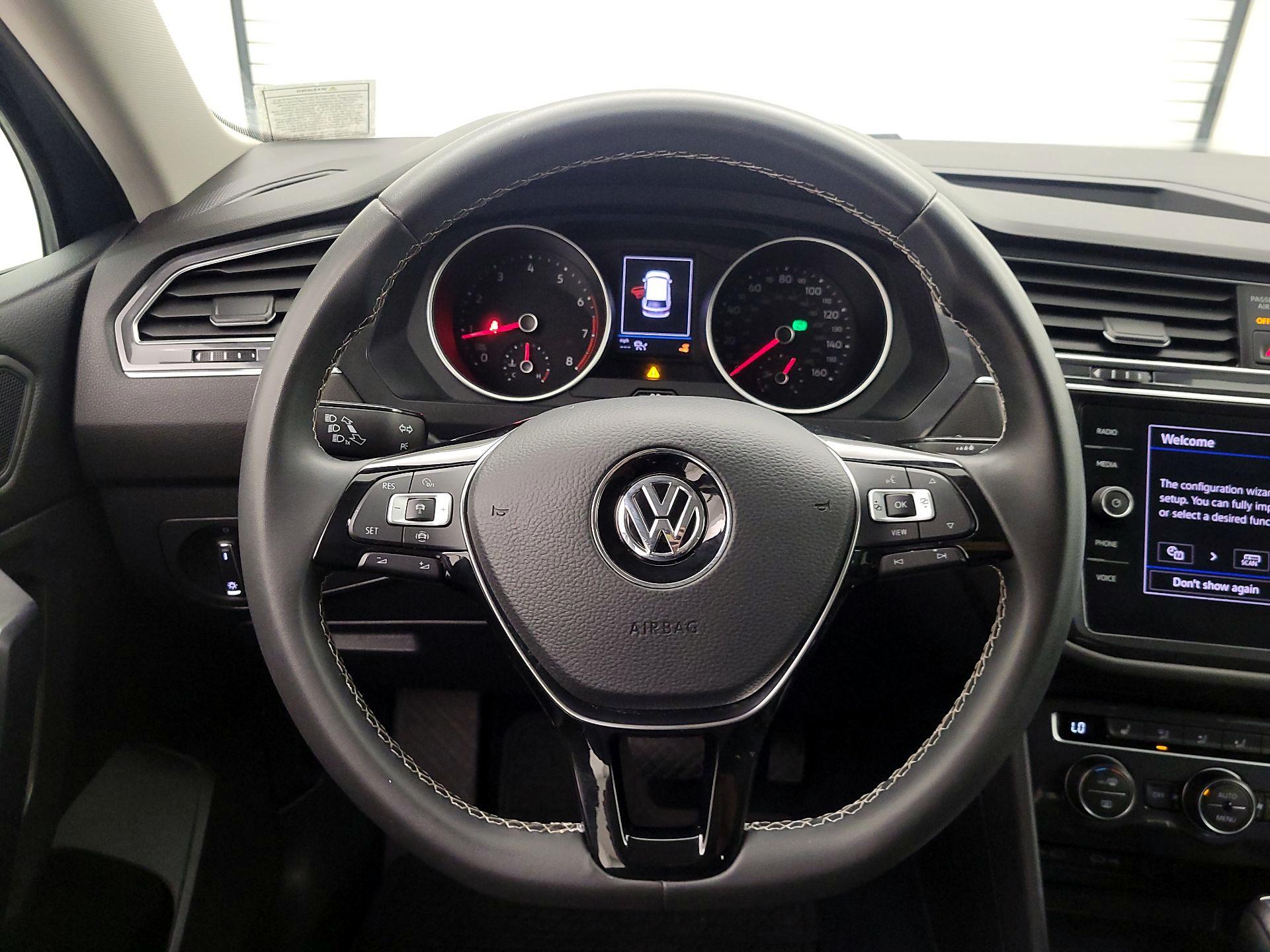 Thumbnail: 2021 Volkswagen Tiguan - 10