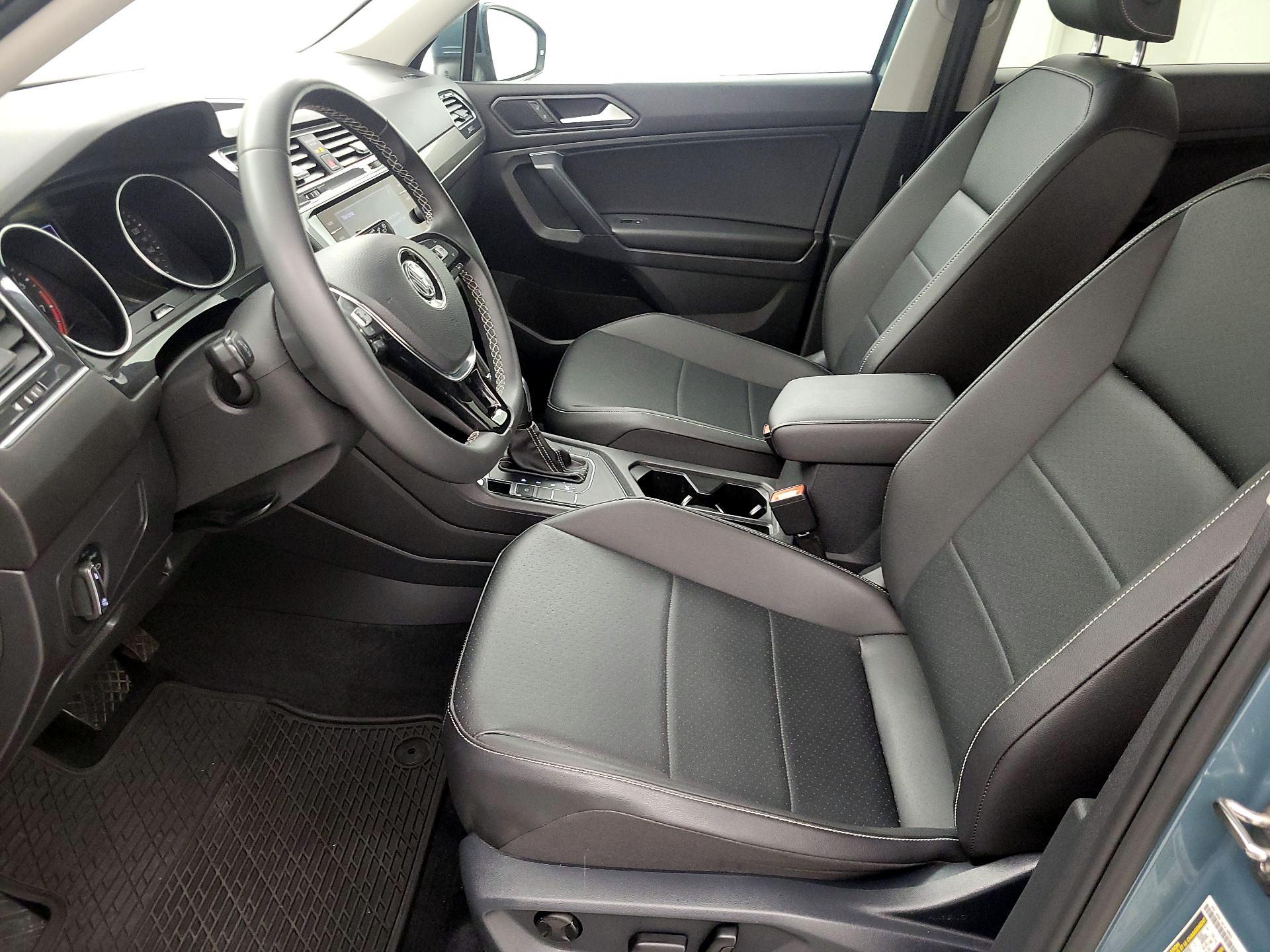 Thumbnail: 2021 Volkswagen Tiguan - 11