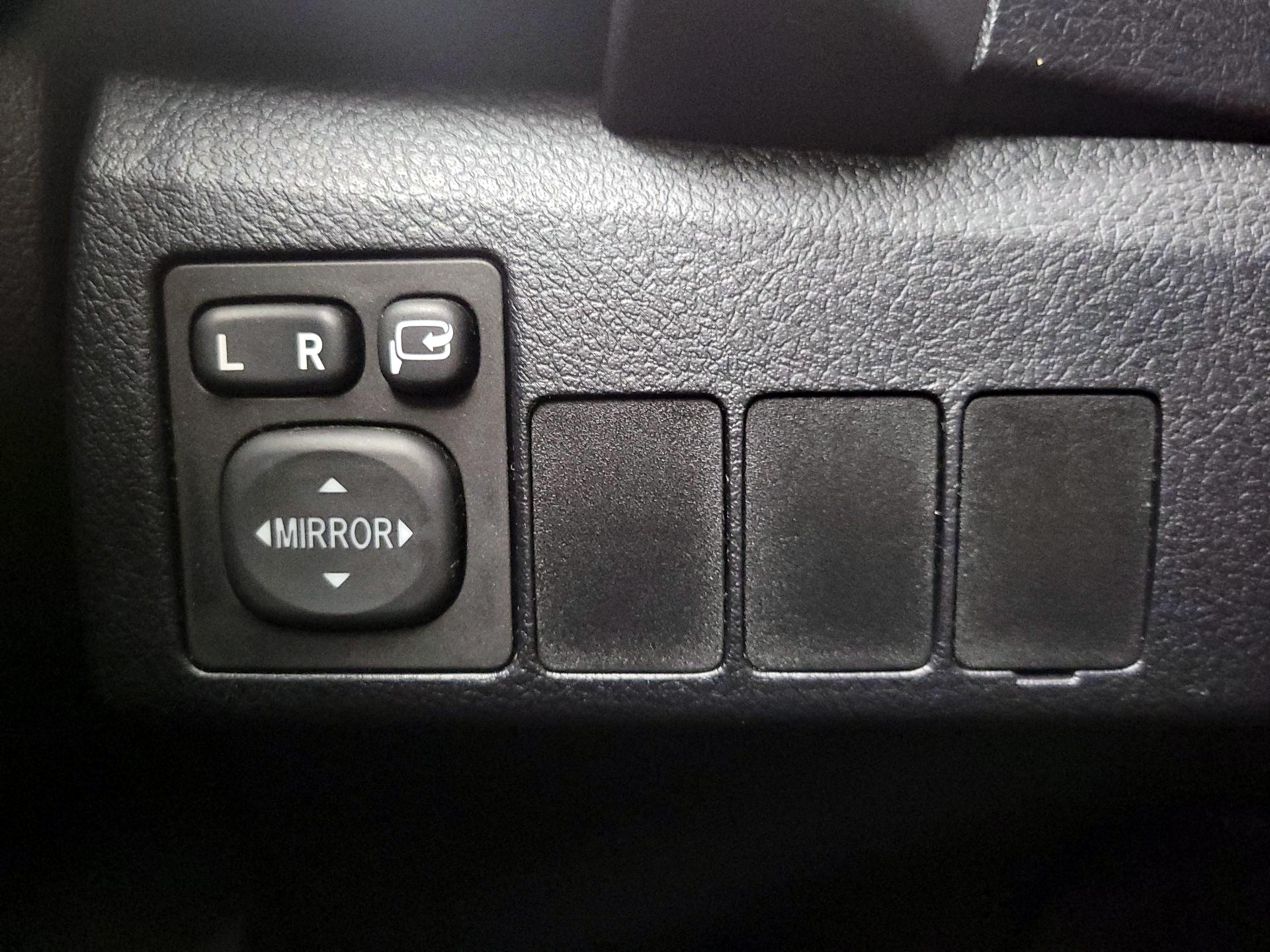 Thumbnail: 2016 Scion iM - 13