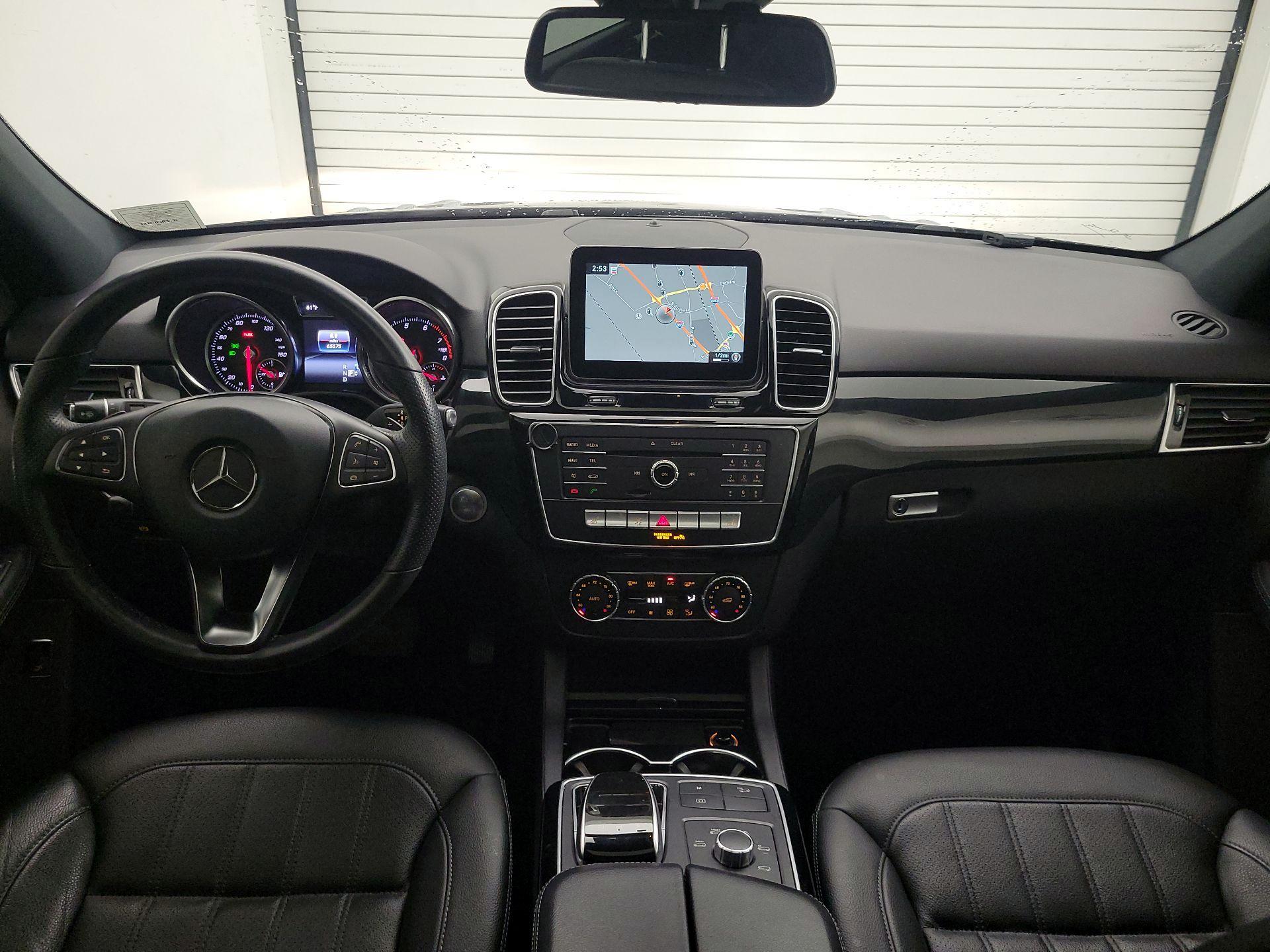 Thumbnail: 2017 Mercedes-Benz GLE - 9