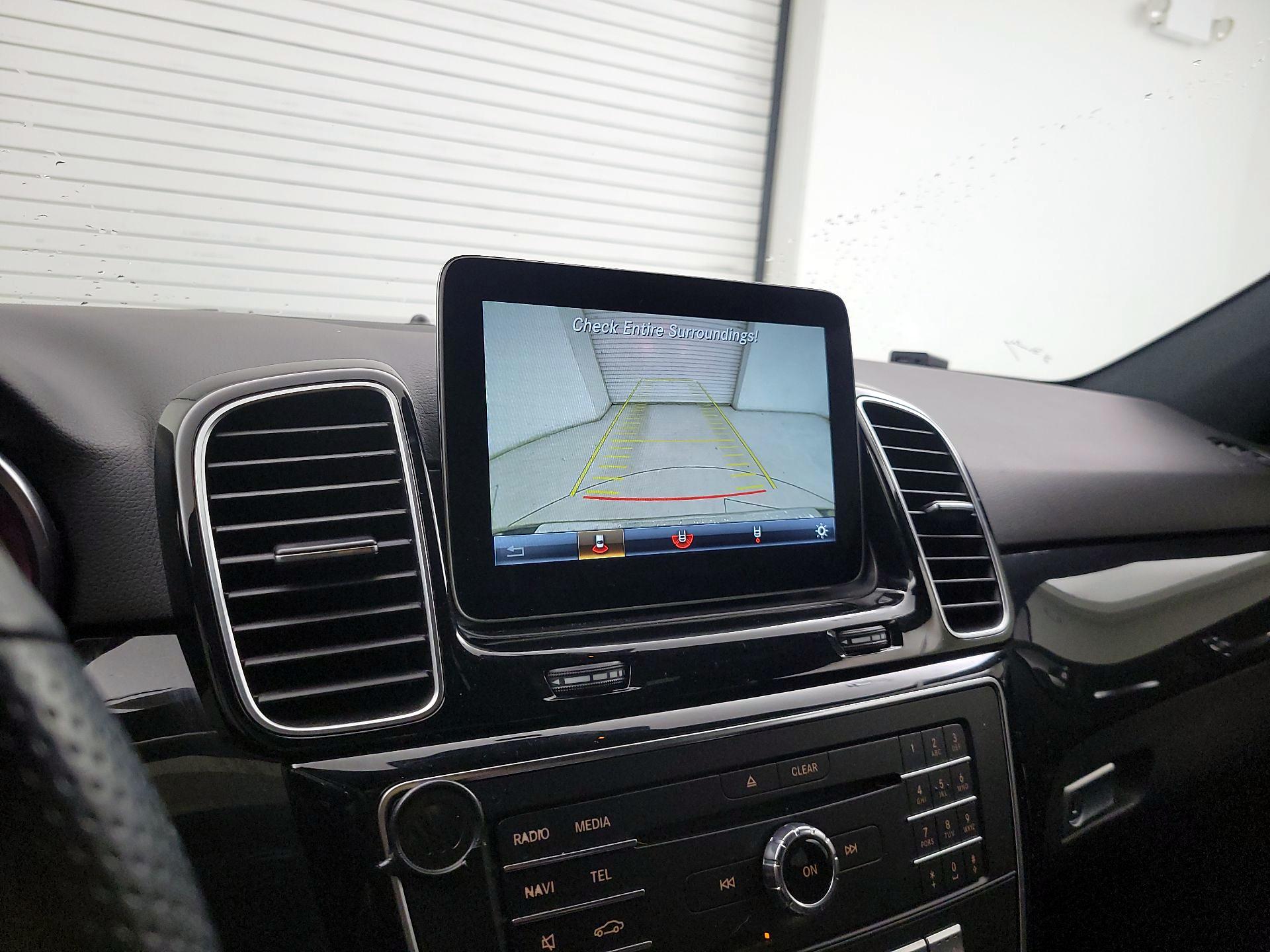 Thumbnail: 2017 Mercedes-Benz GLE - 15