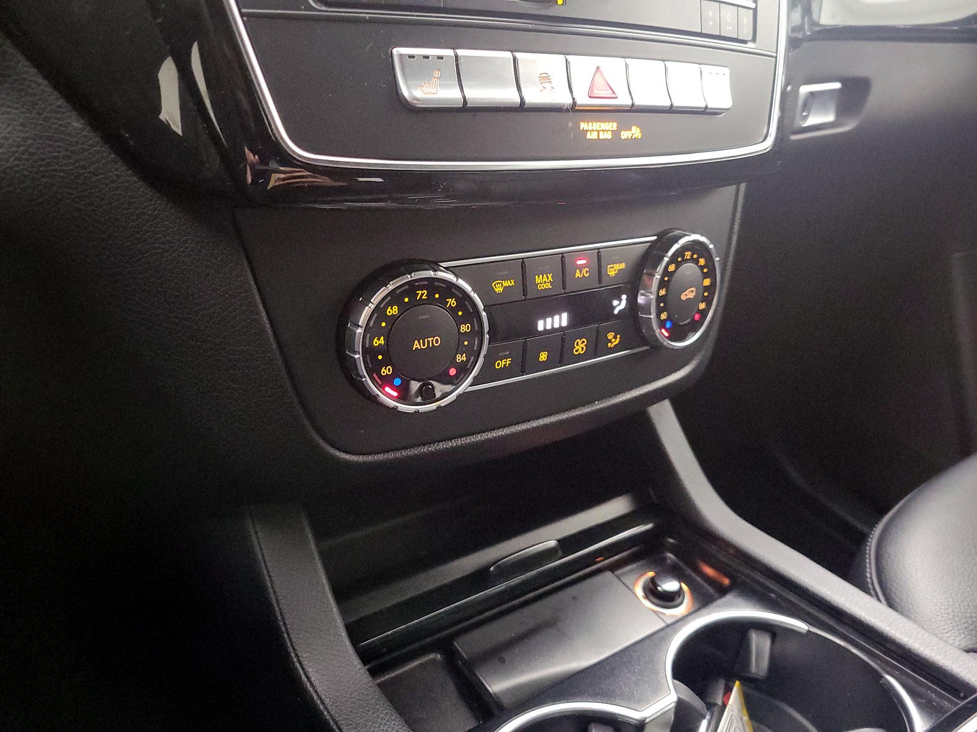 Thumbnail: 2017 Mercedes-Benz GLE - 17