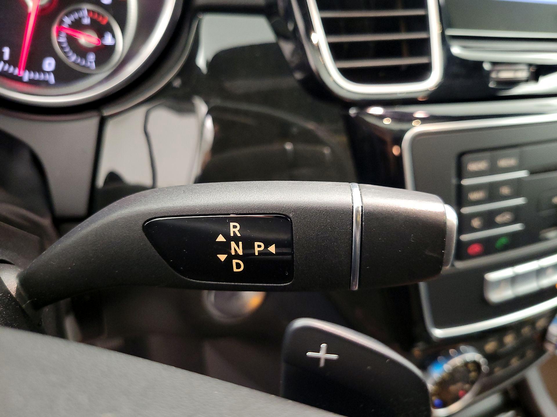 Thumbnail: 2018 Mercedes-Benz GLE - 18