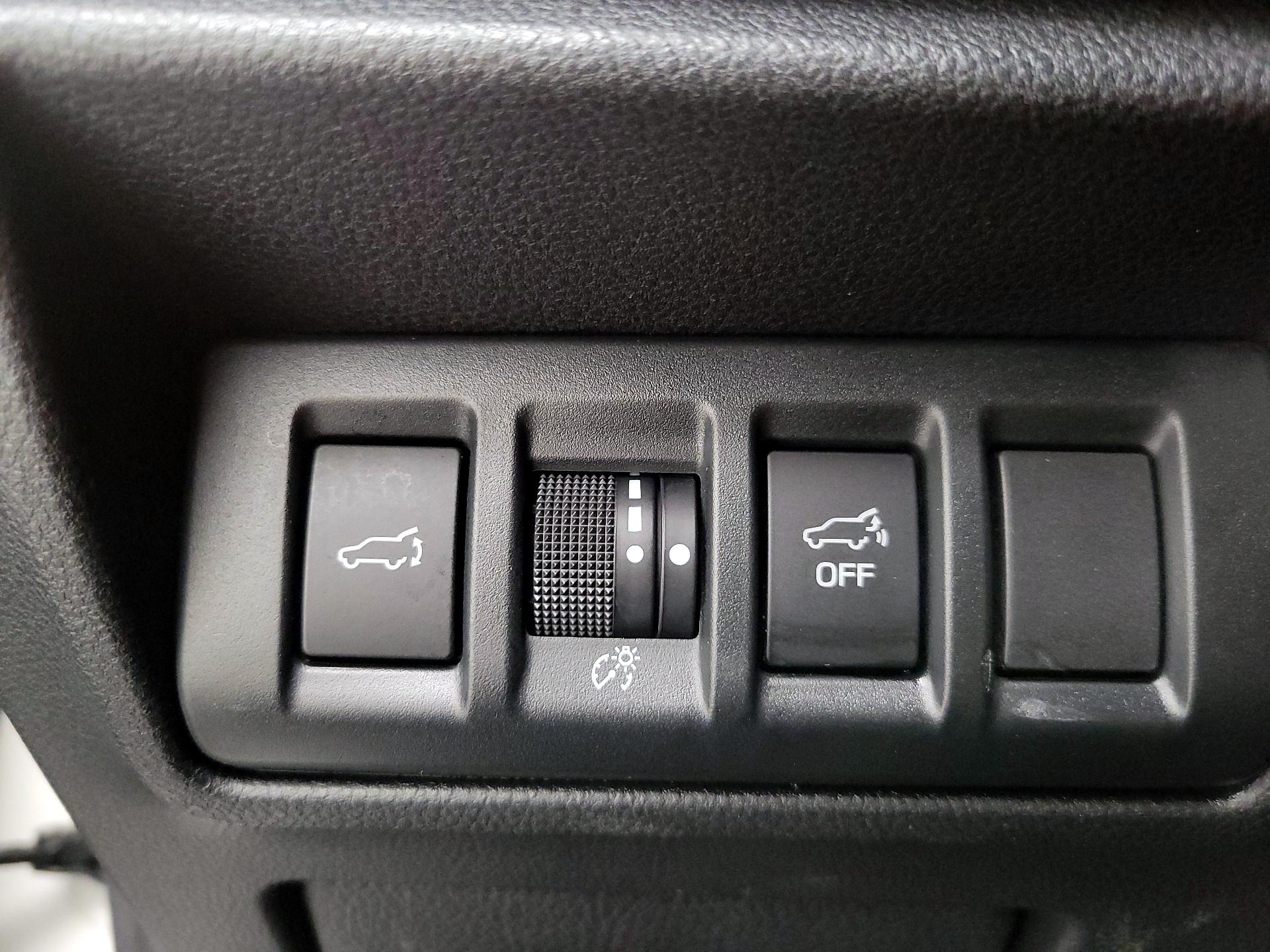 Thumbnail: 2020 Subaru Outback - 13