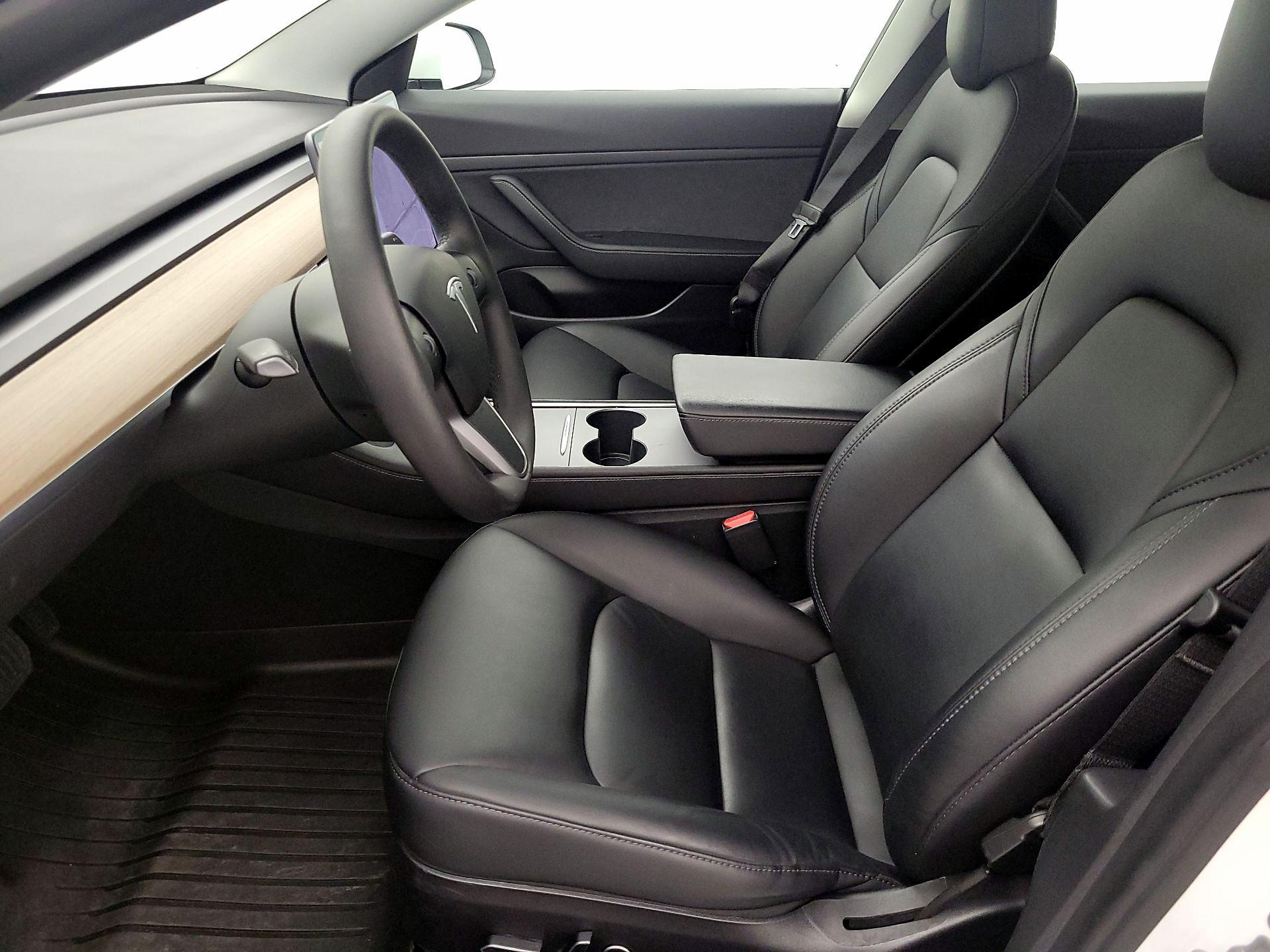 Thumbnail: 2021 Tesla Model 3 - 11