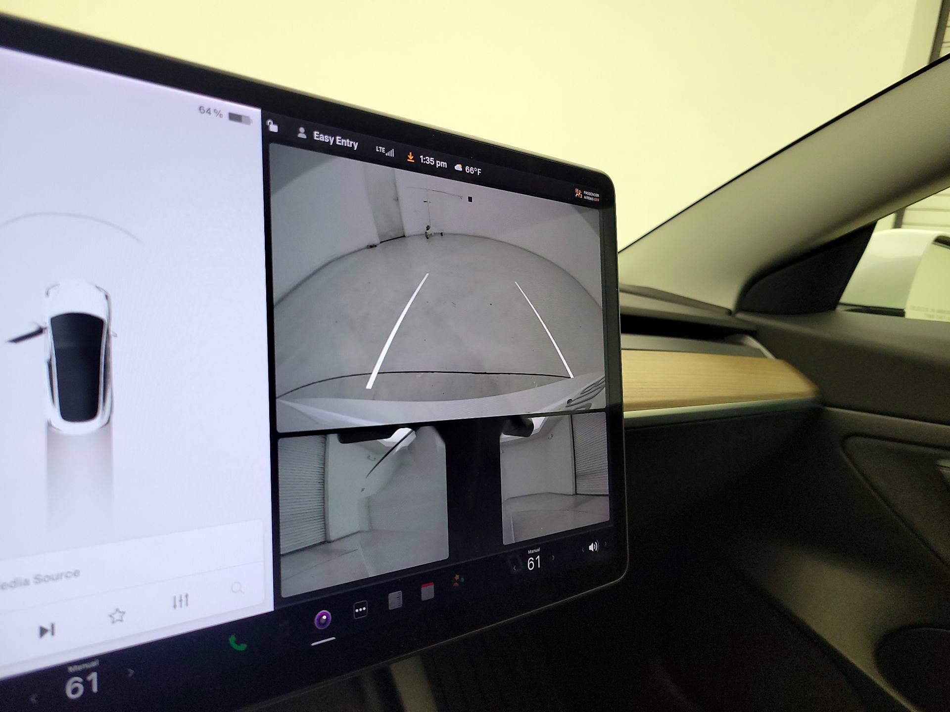 Thumbnail: 2021 Tesla Model 3 - 14