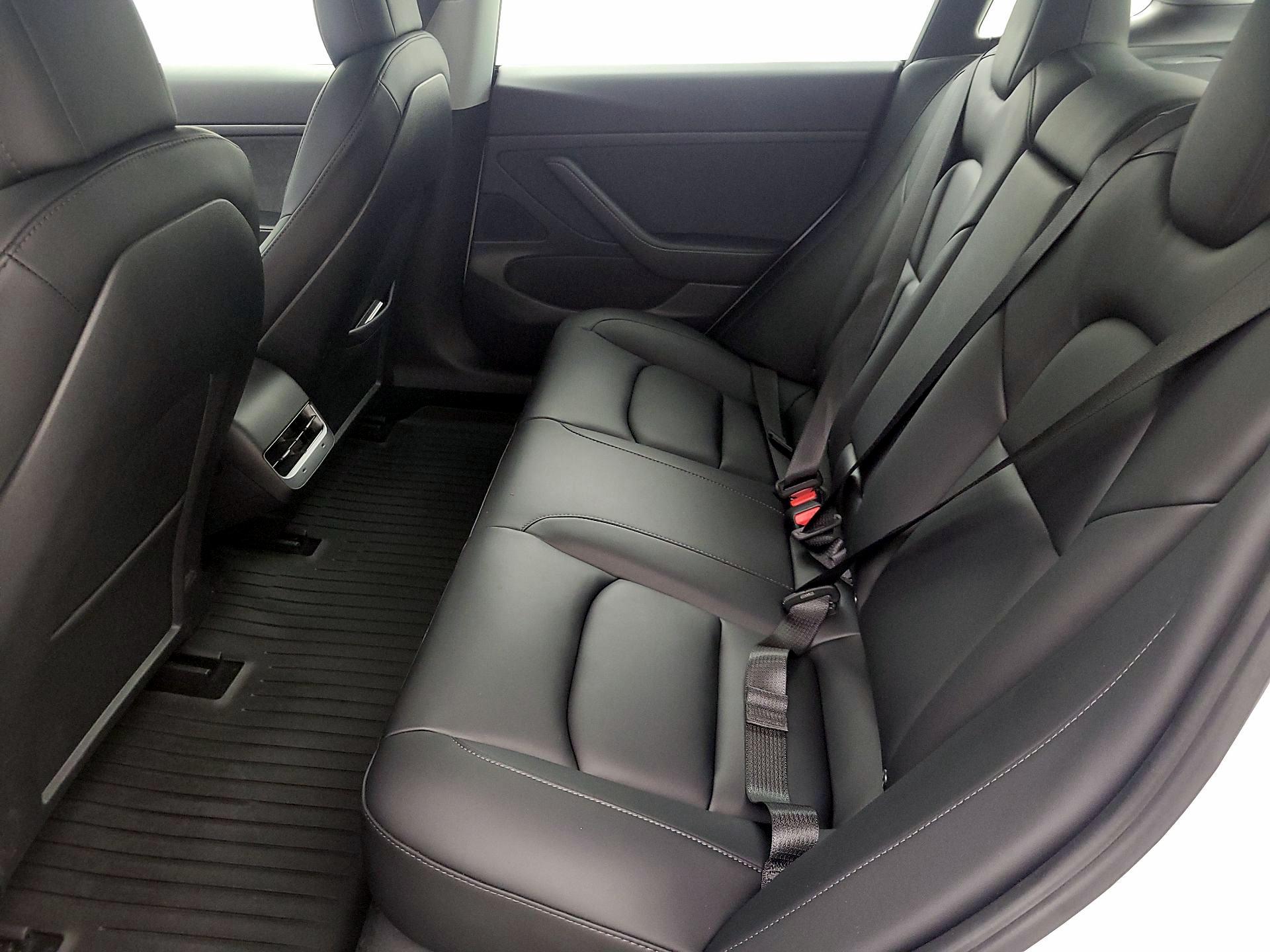 Thumbnail: 2021 Tesla Model 3 - 19