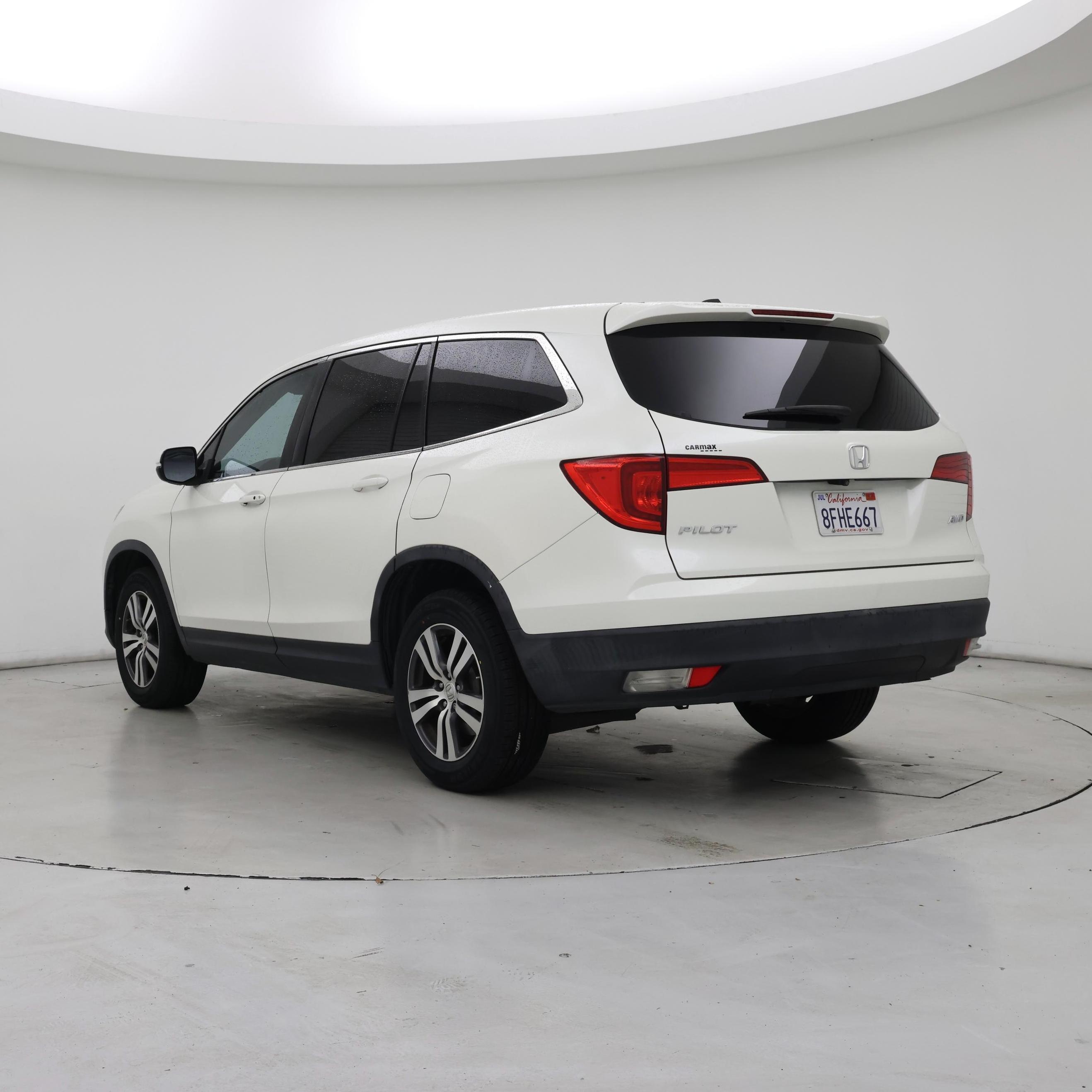 Thumbnail: 2018 Honda Pilot - 2