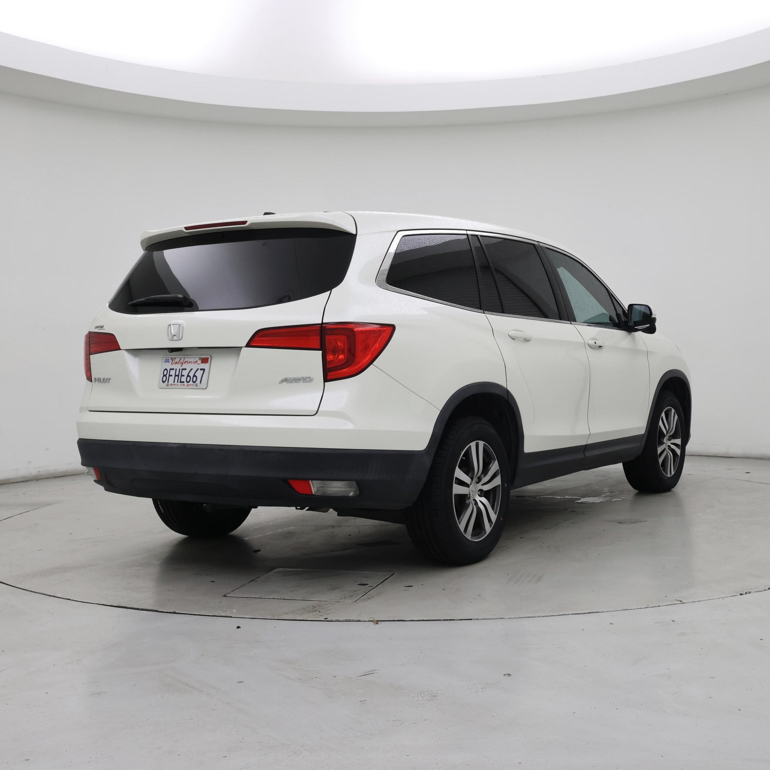 Thumbnail: 2018 Honda Pilot - 8