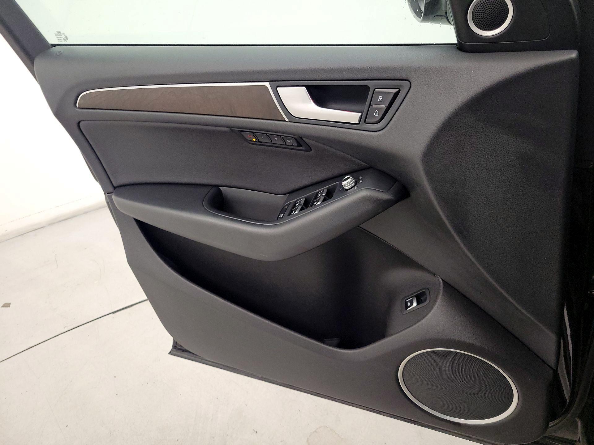 Thumbnail: 2016 Audi Q5 - 12