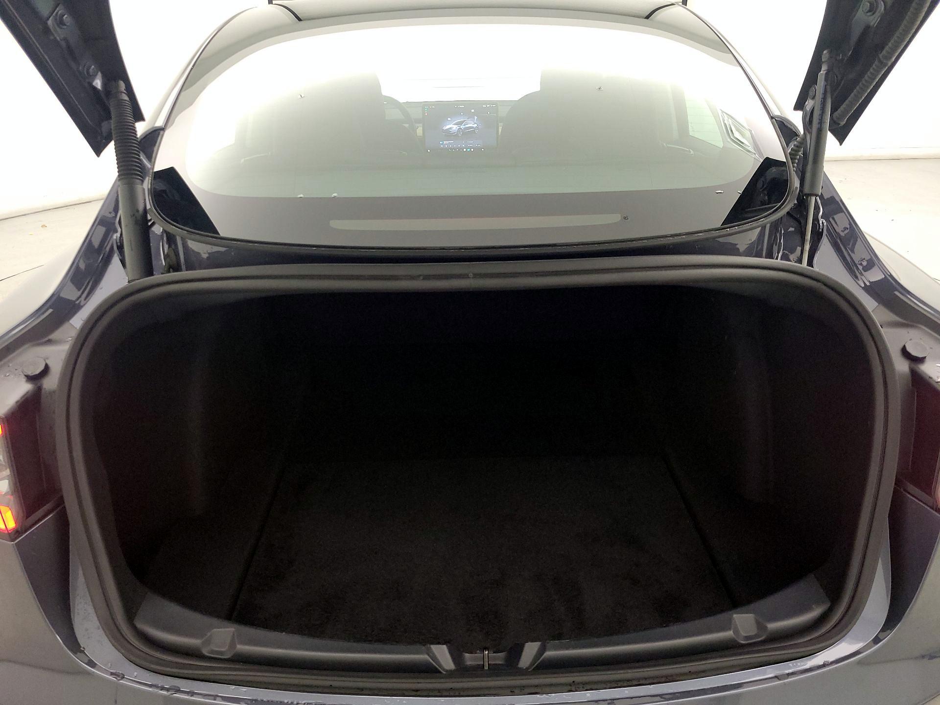 Thumbnail: 2023 Tesla Model 3 - 20