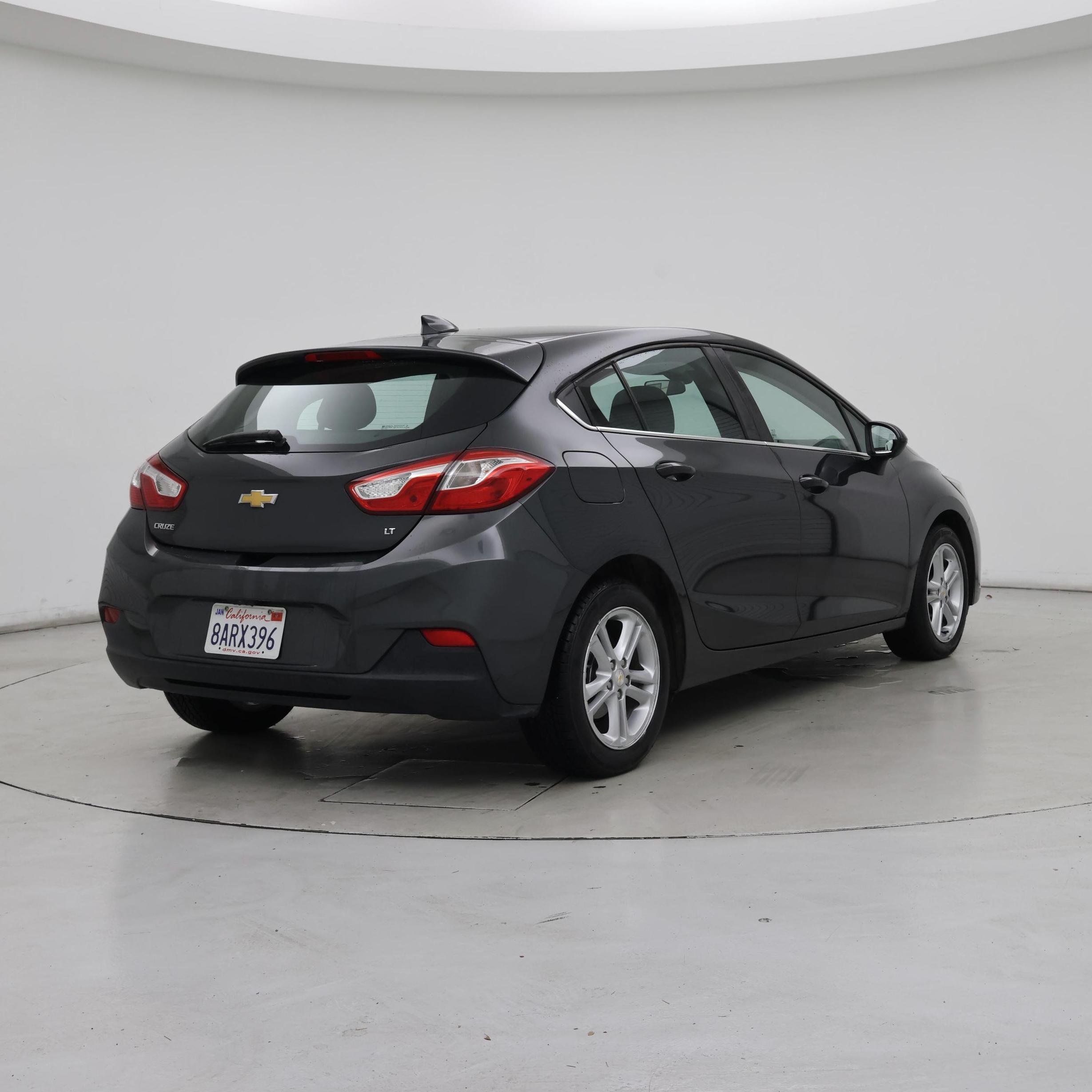 Thumbnail: 2017 Chevrolet Cruze - 8