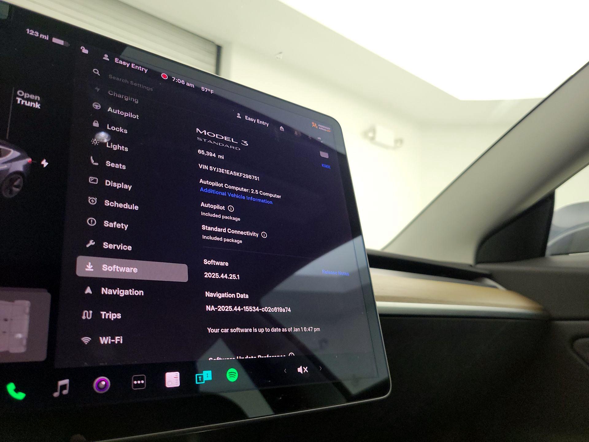 Thumbnail: 2019 Tesla Model 3 - 13