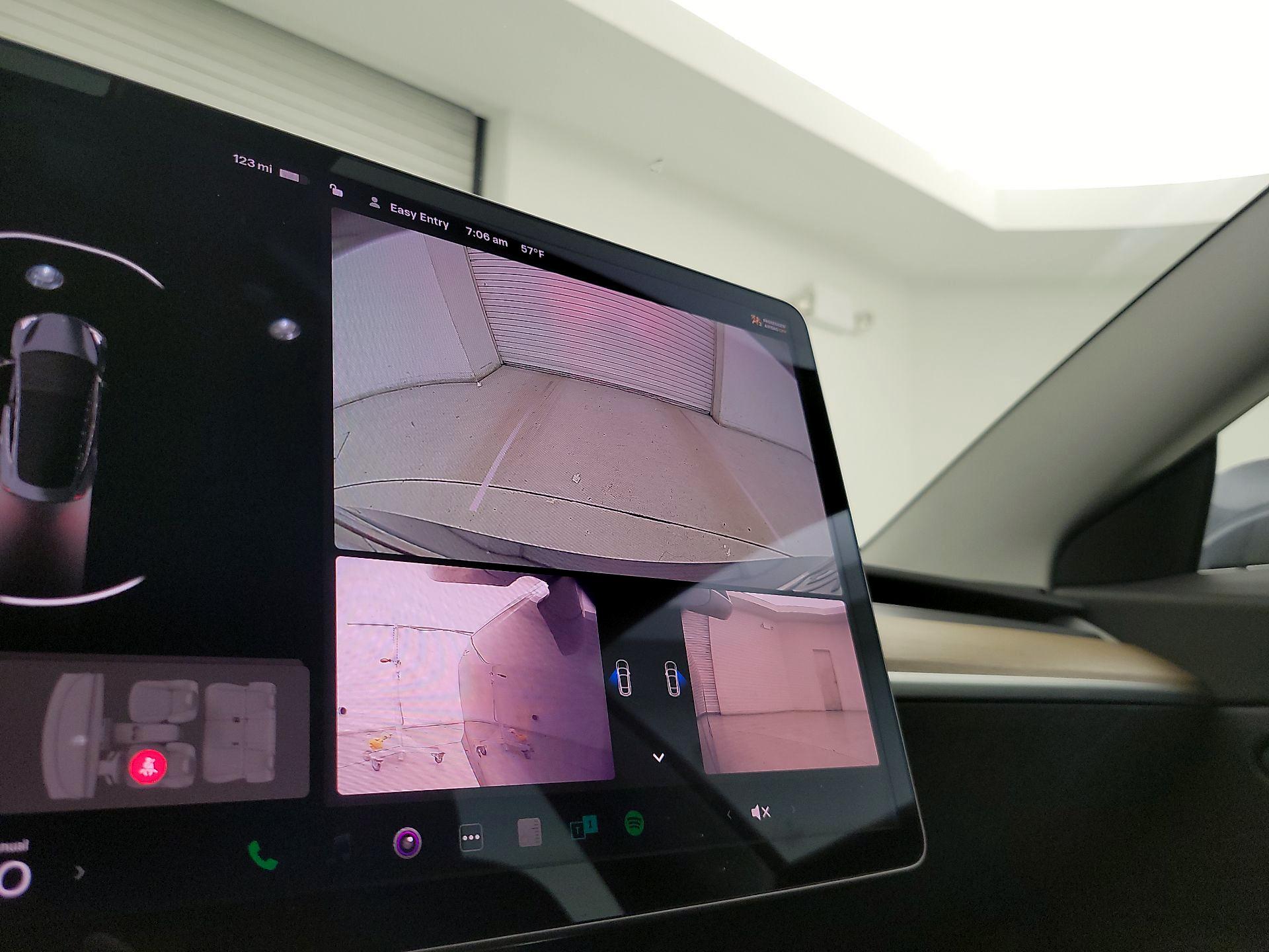 Thumbnail: 2019 Tesla Model 3 - 14