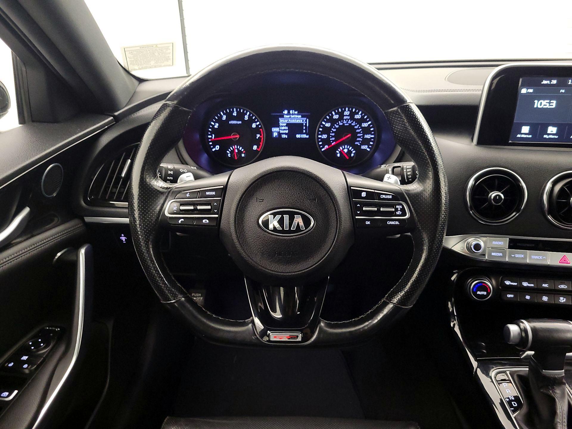 Thumbnail: 2020 Kia Stinger - 10