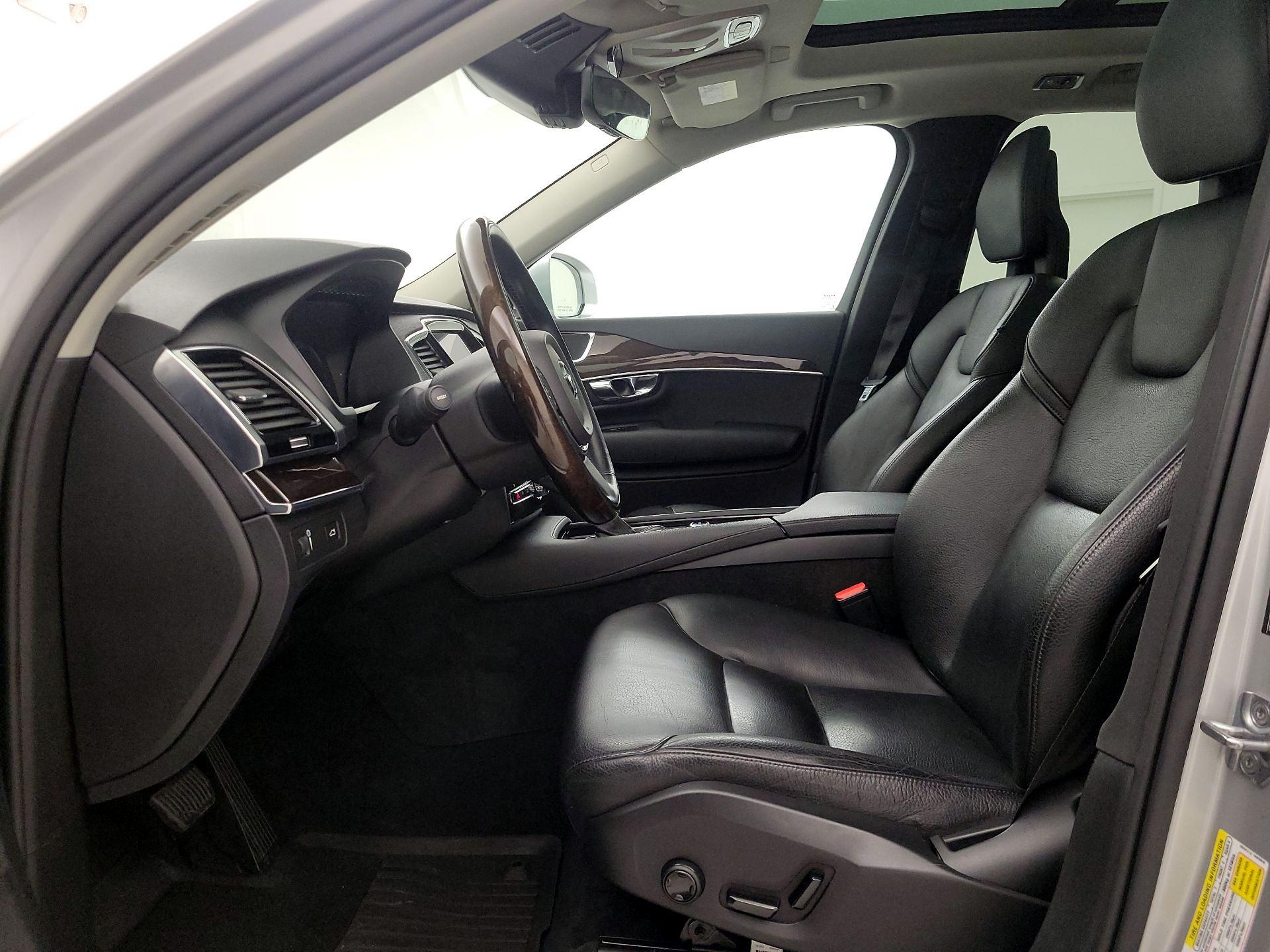 Thumbnail: 2016 Volvo XC90 - 11