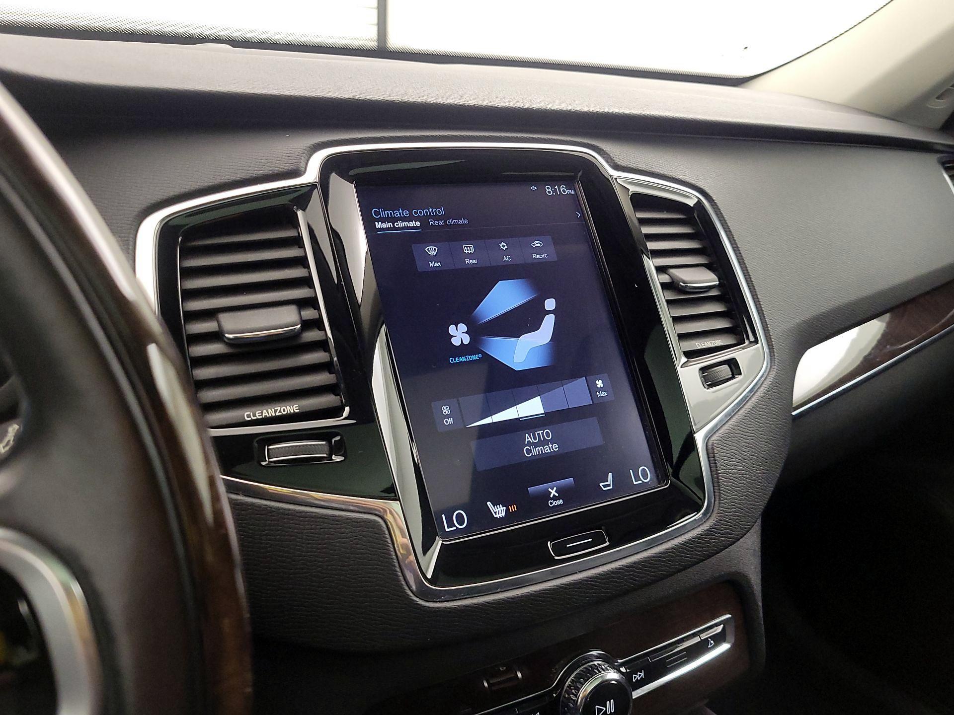 Thumbnail: 2016 Volvo XC90 - 17