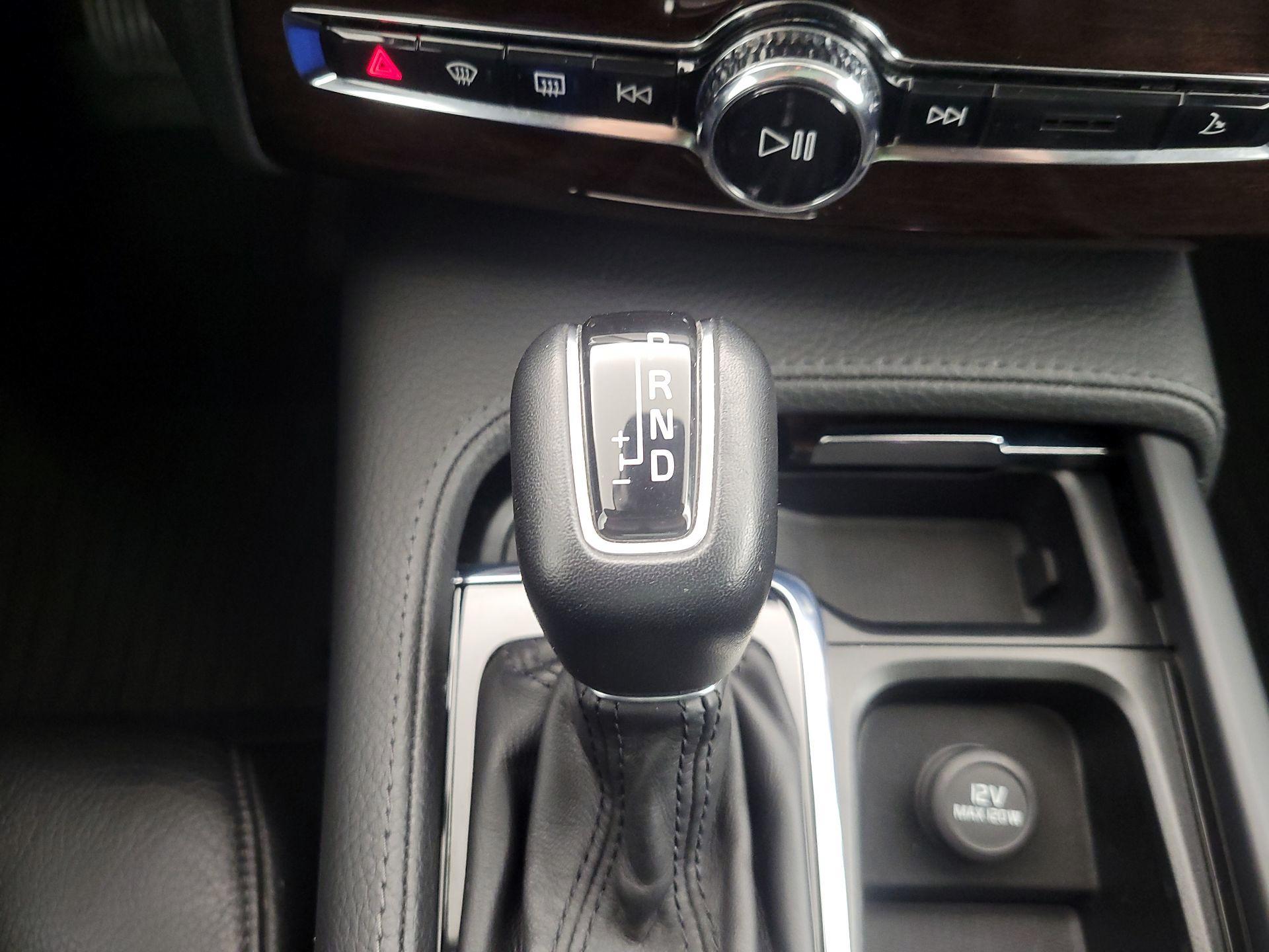 Thumbnail: 2016 Volvo XC90 - 18