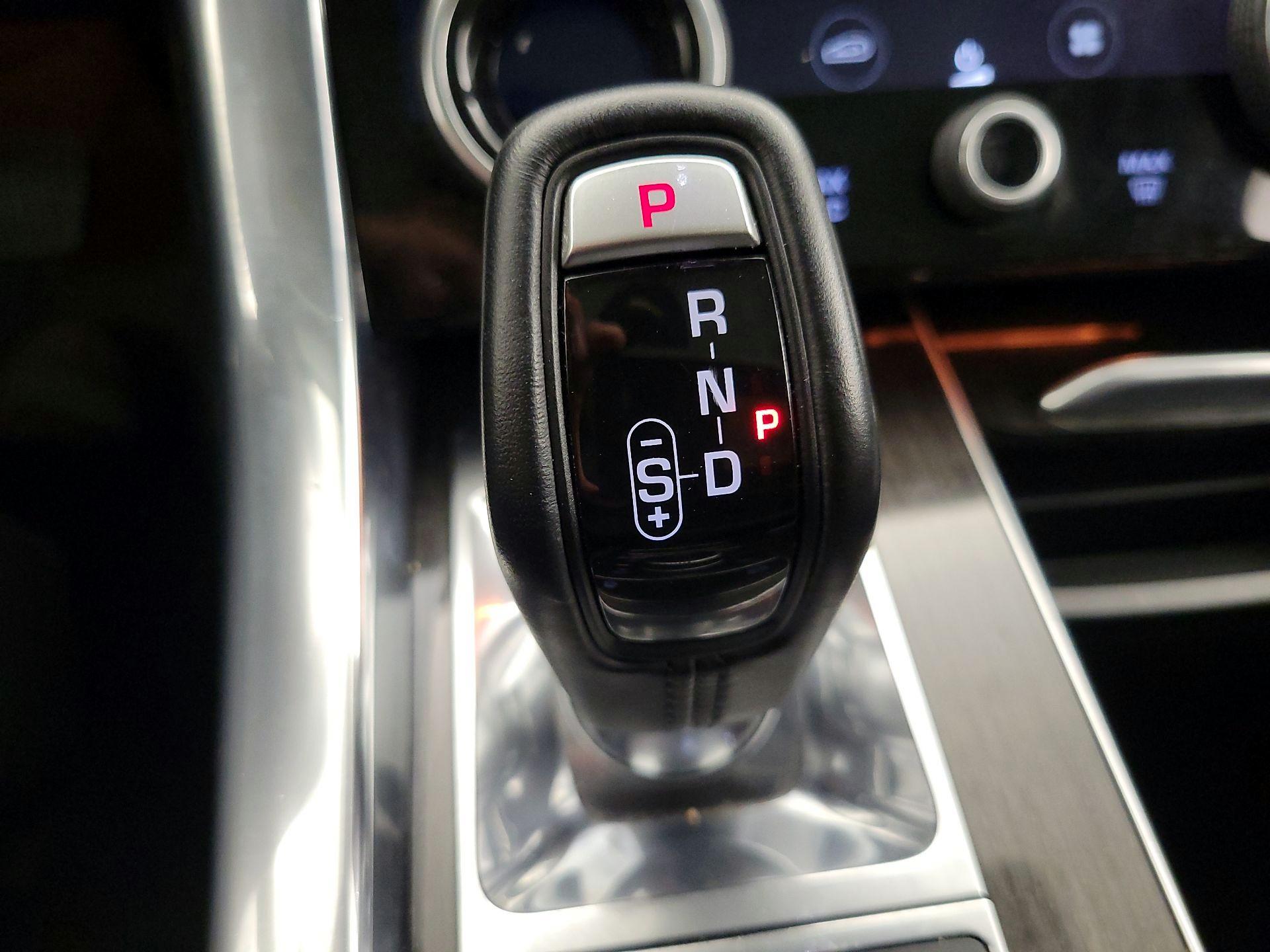 Thumbnail: 2020 Land Rover Range Rover Sport - 18