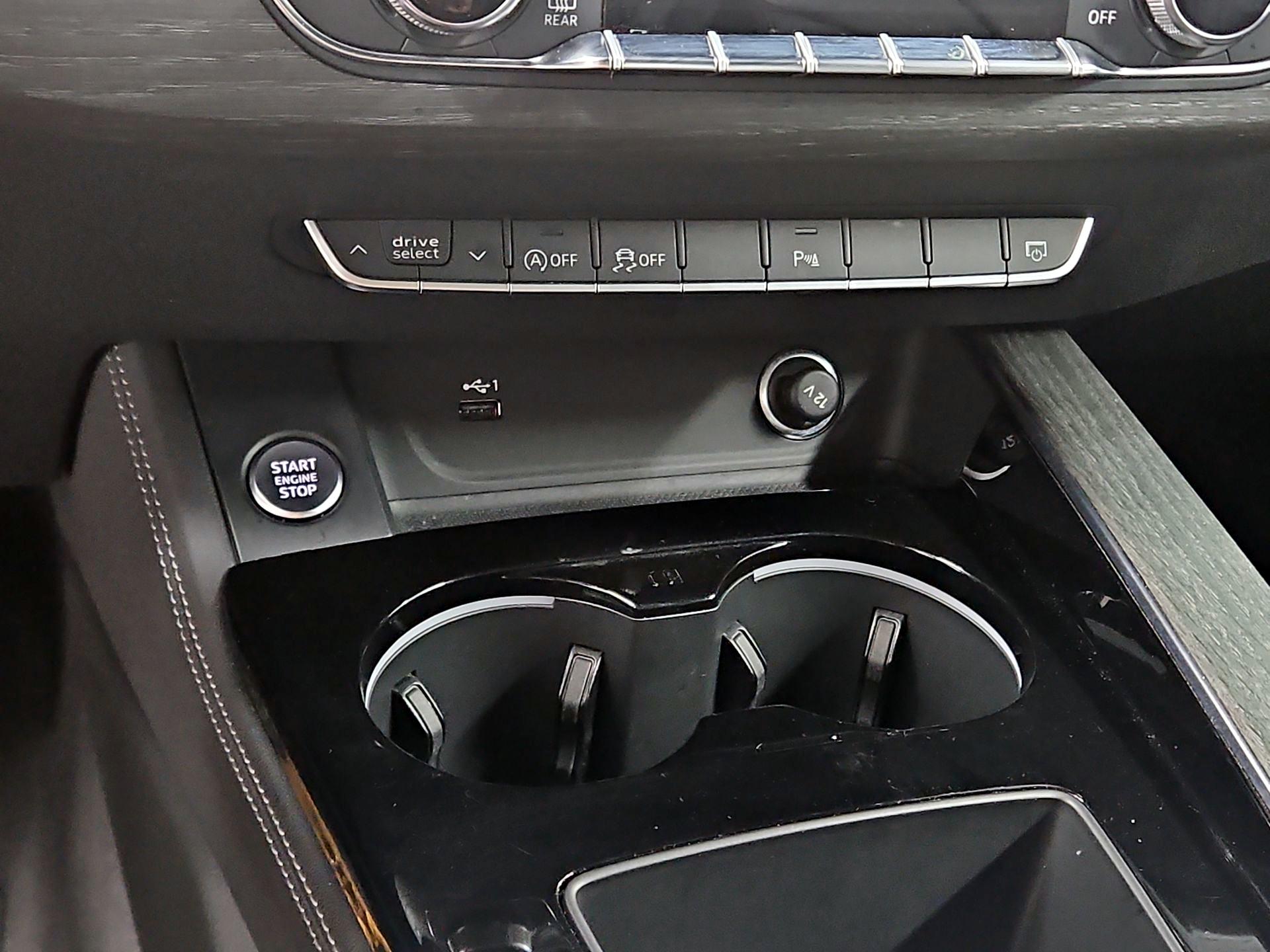 Thumbnail: 2023 Audi A4 - 18