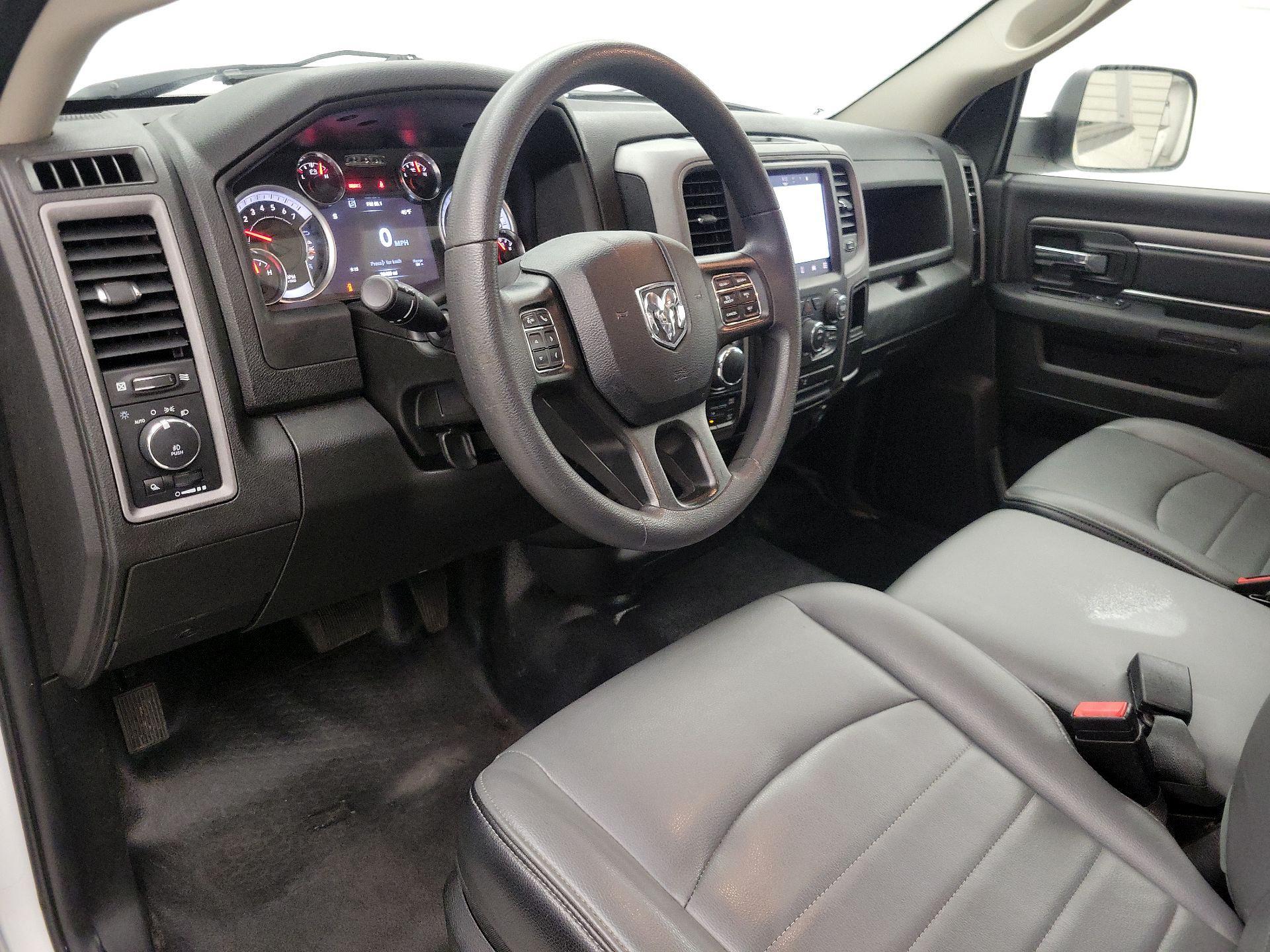 Thumbnail: 2023 RAM 1500 Classic - 9