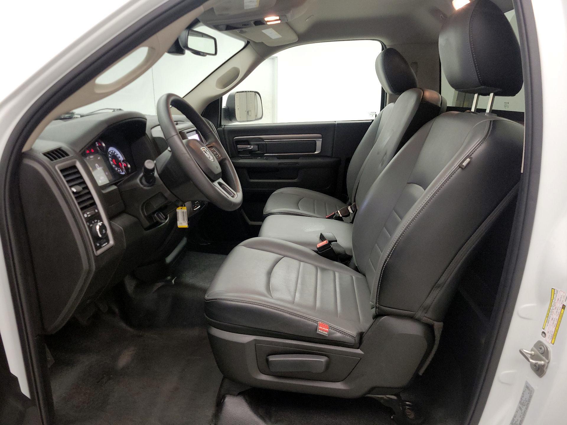 Thumbnail: 2023 RAM 1500 Classic - 11