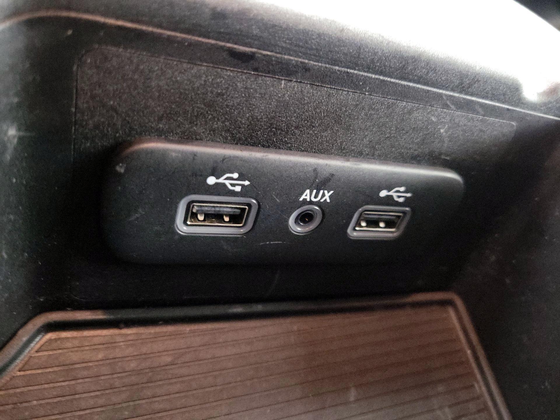 Thumbnail: 2023 RAM 1500 Classic - 18