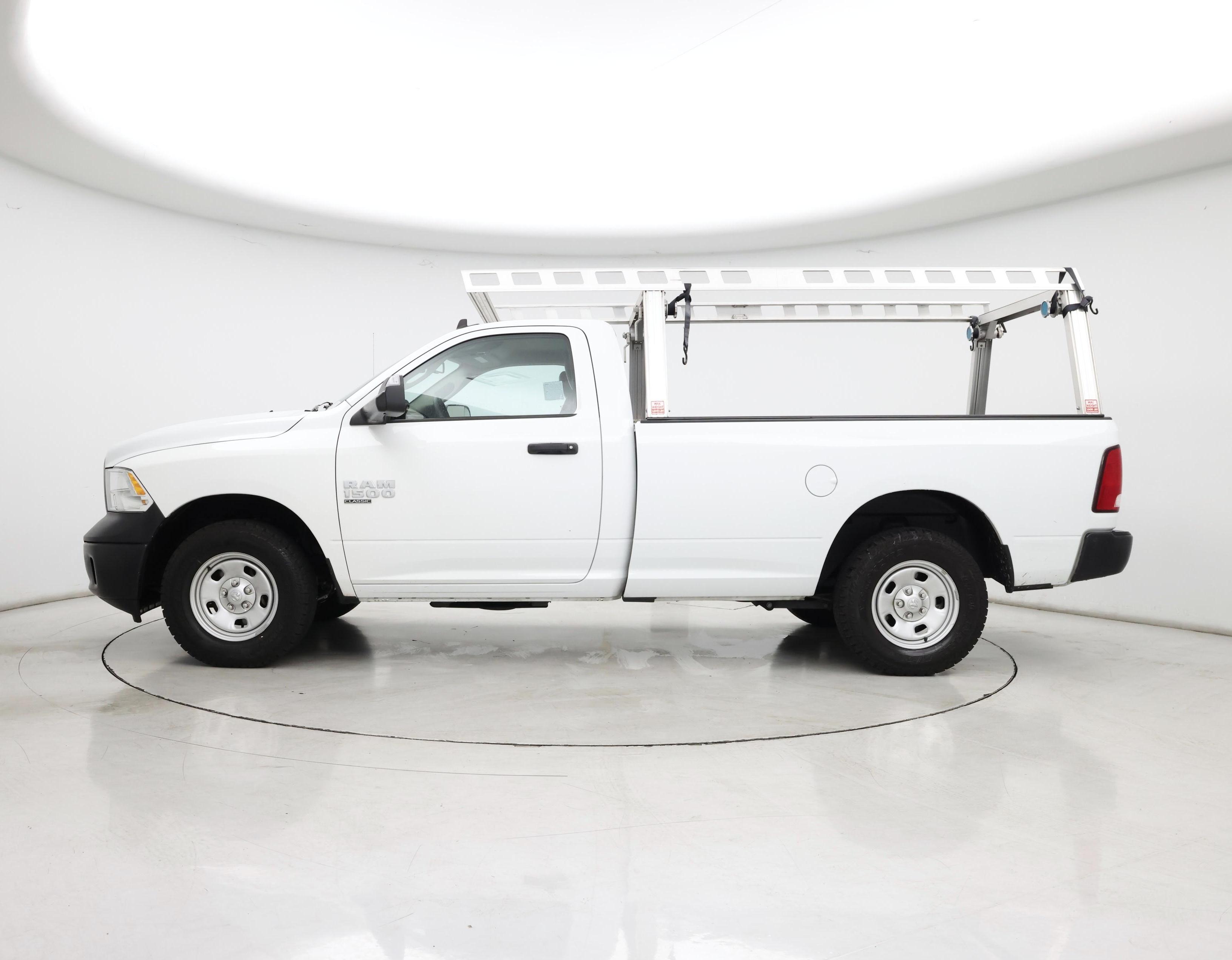 Thumbnail: 2023 RAM 1500 Classic - 3