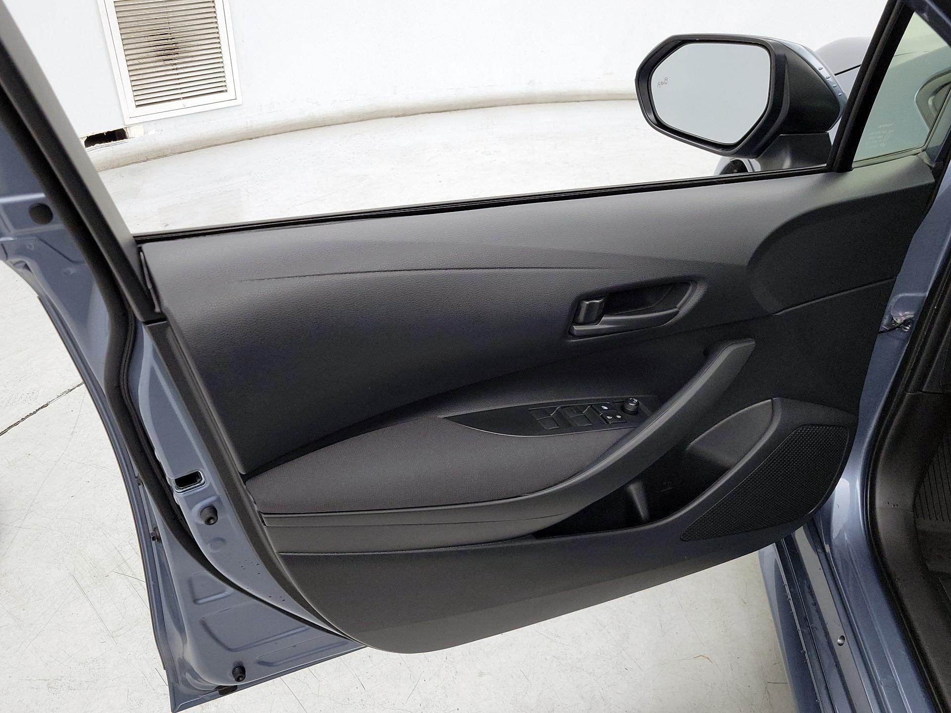 Thumbnail: 2023 Toyota Corolla - 12