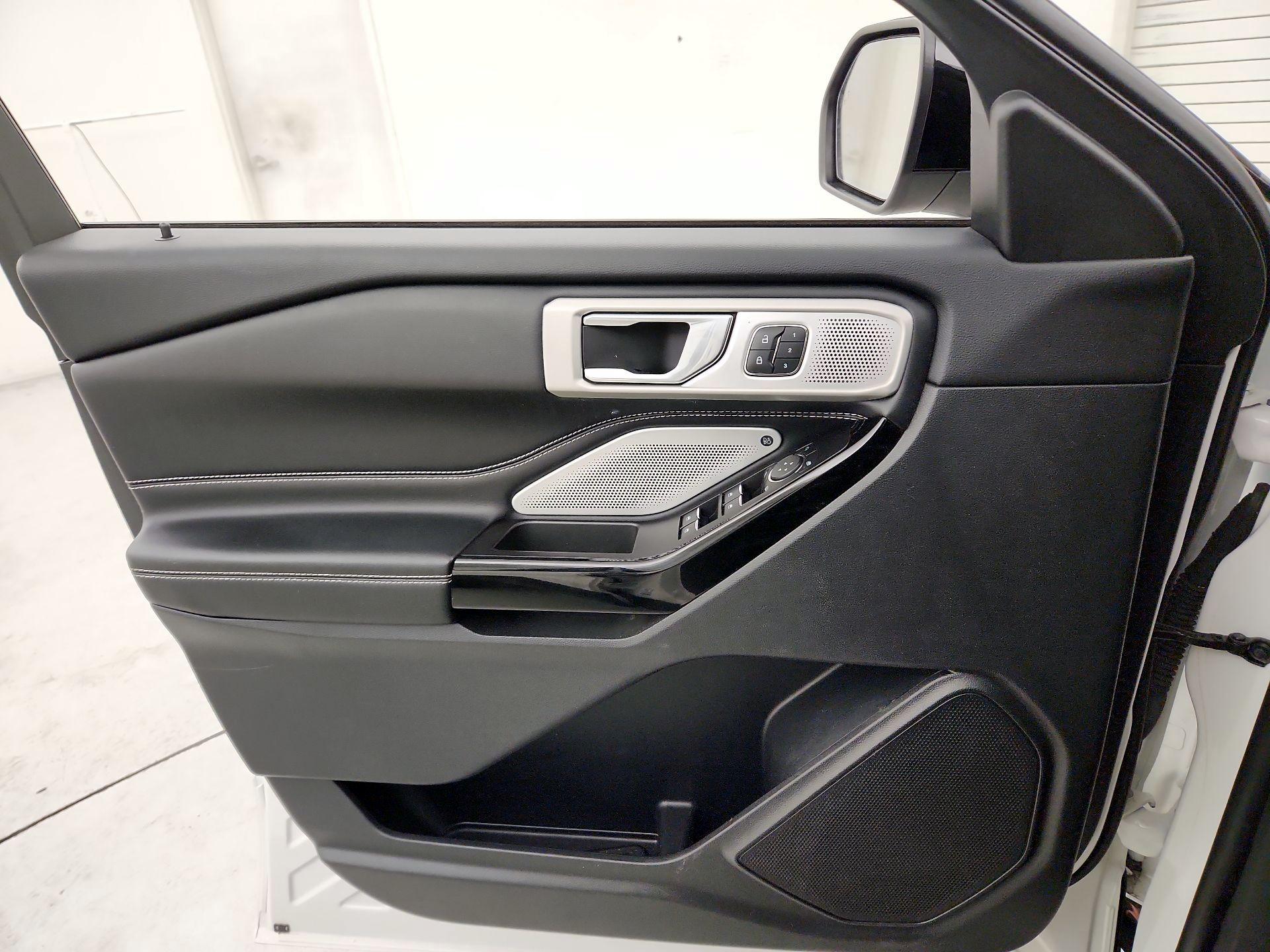 Thumbnail: 2022 Ford Explorer - 12