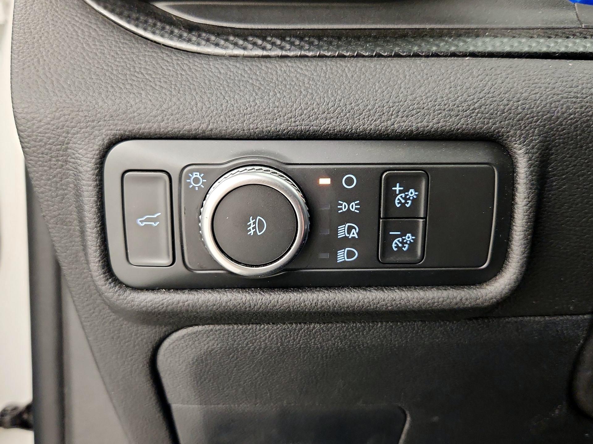 Thumbnail: 2022 Ford Explorer - 13