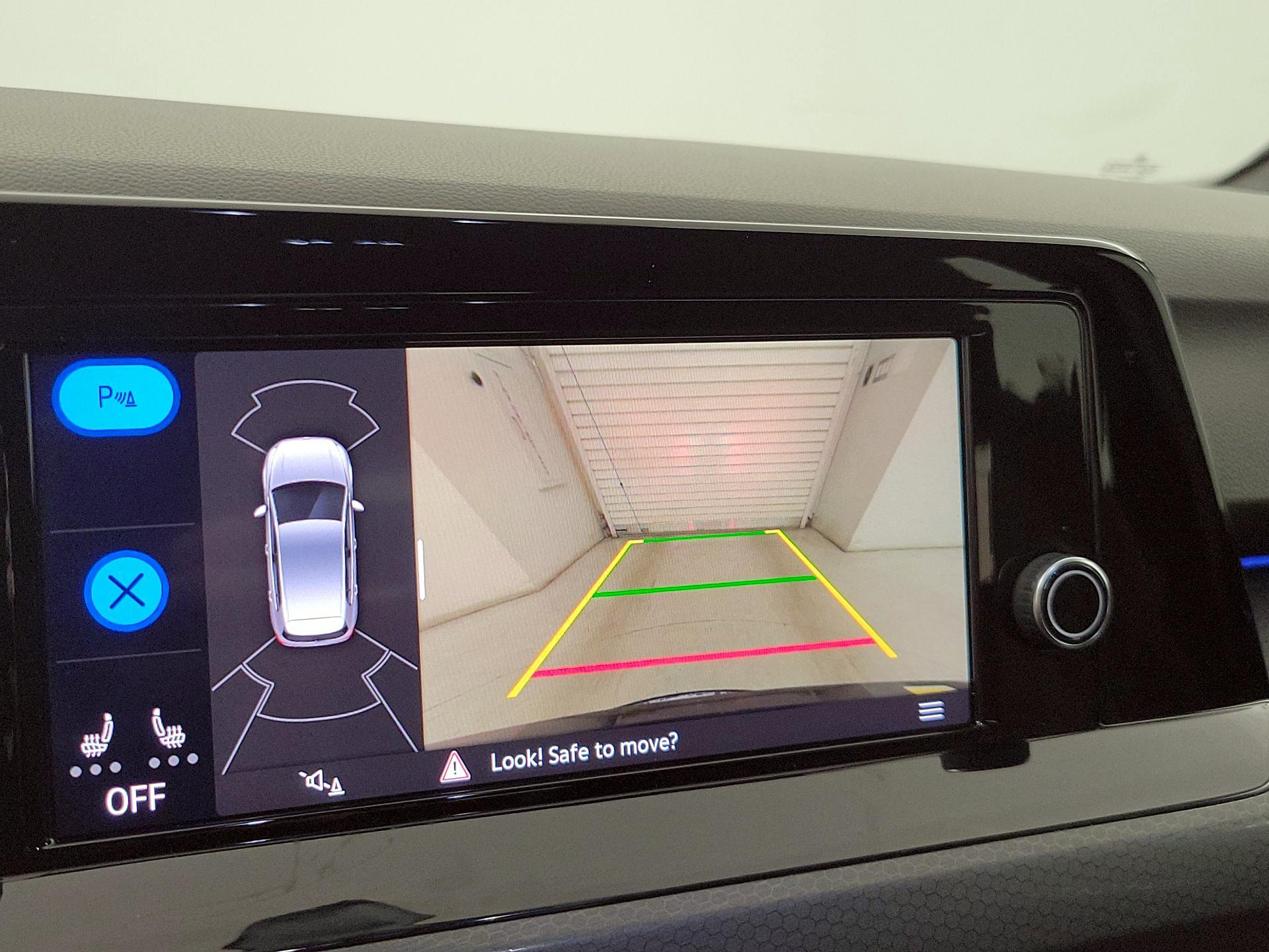 Thumbnail: 2022 Volkswagen Golf - 14