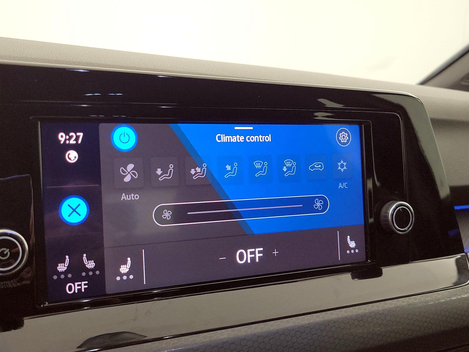 Thumbnail: 2022 Volkswagen Golf - 16