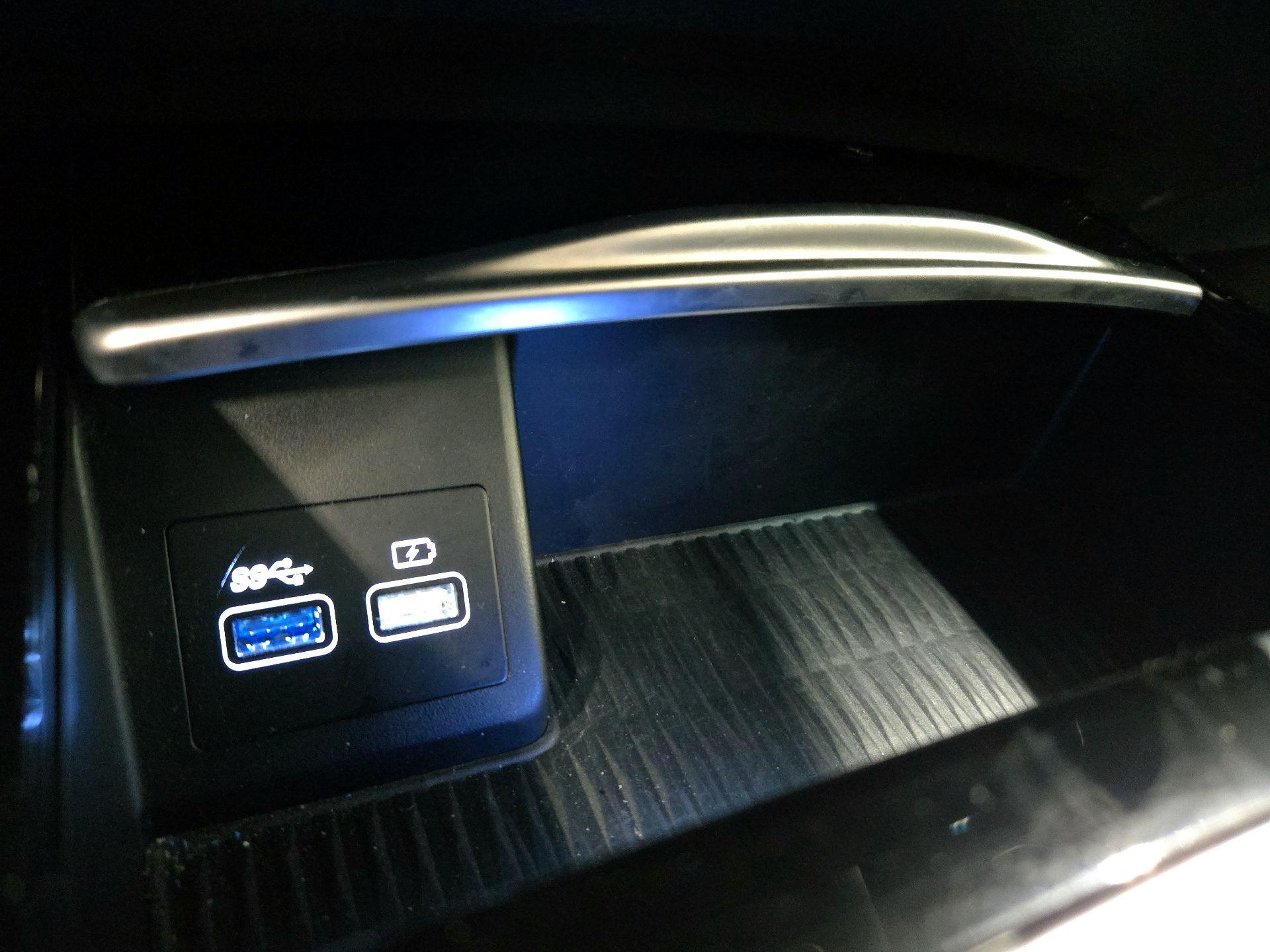 Thumbnail: 2023 Genesis G80 - 19