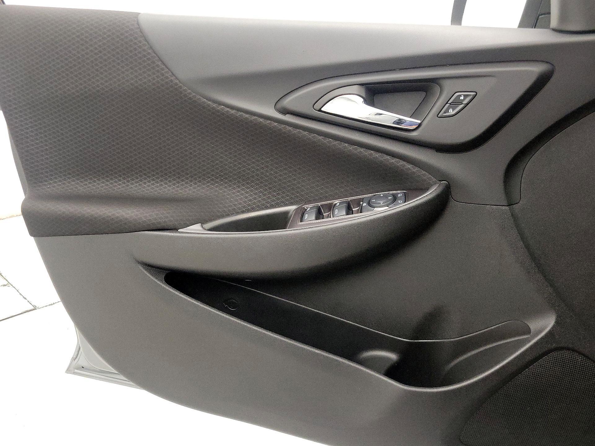 Thumbnail: 2023 Chevrolet Malibu - 12