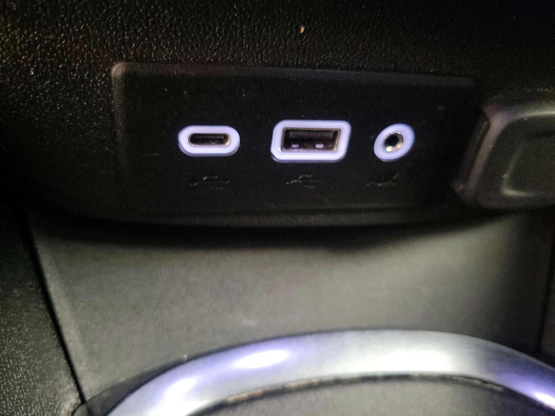 Thumbnail: 2023 Chevrolet Malibu - 18