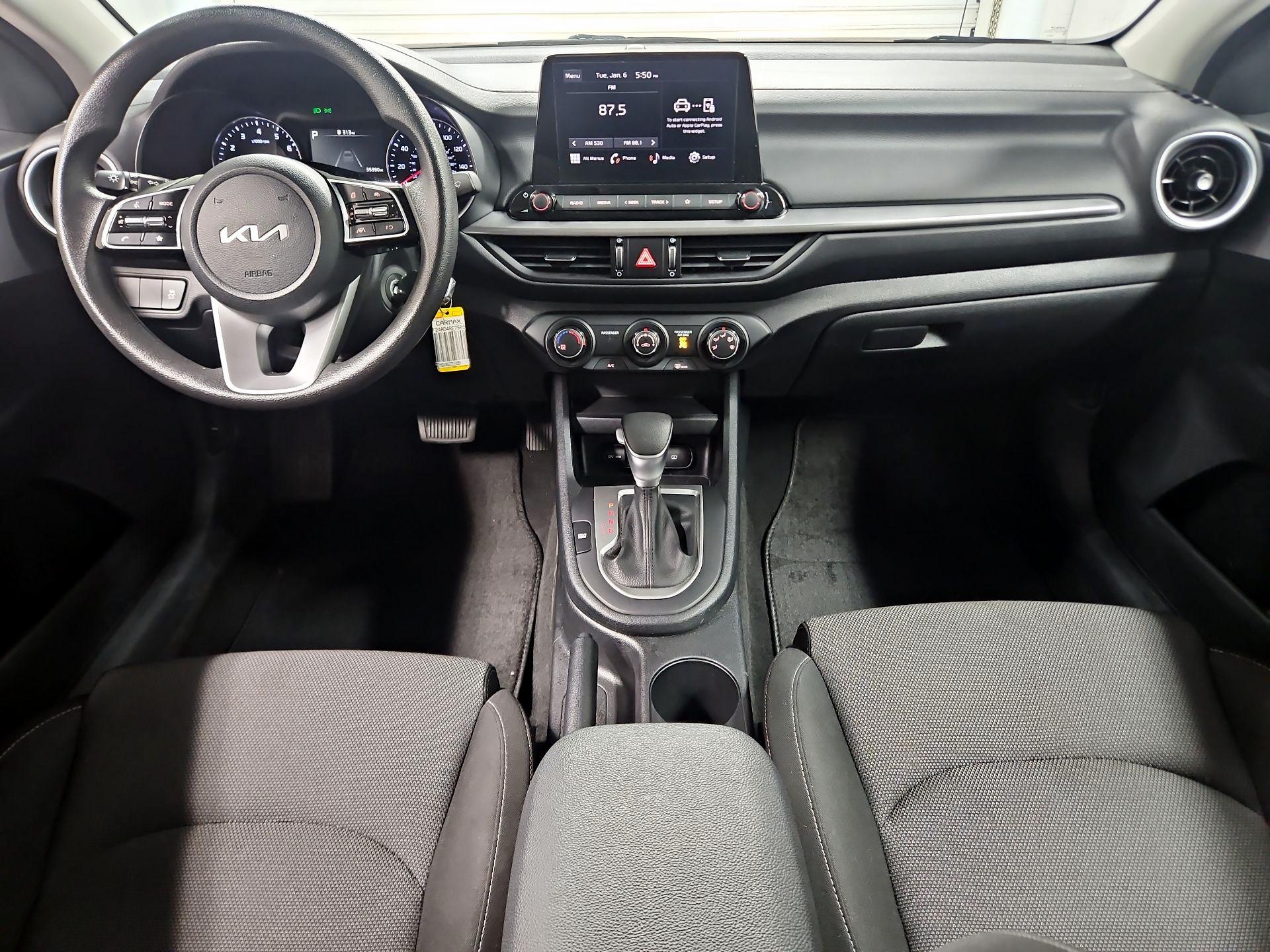 Thumbnail: 2024 Kia Forte - 9