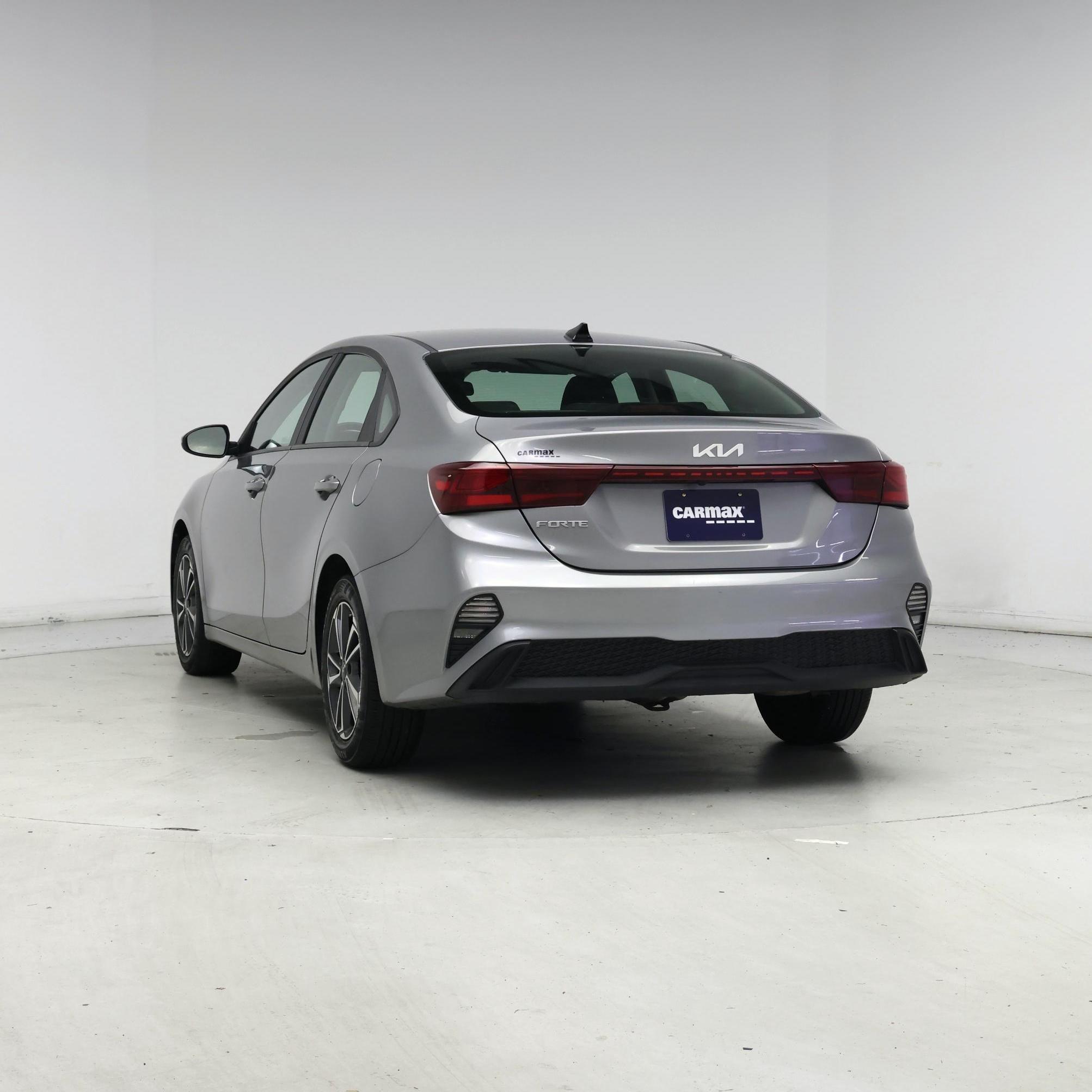 Thumbnail: 2024 Kia Forte - 6