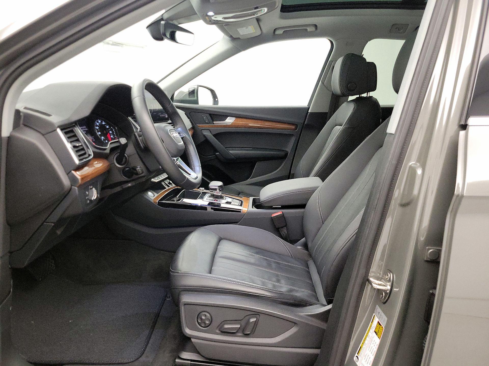 Thumbnail: 2023 Audi Q5 - 11